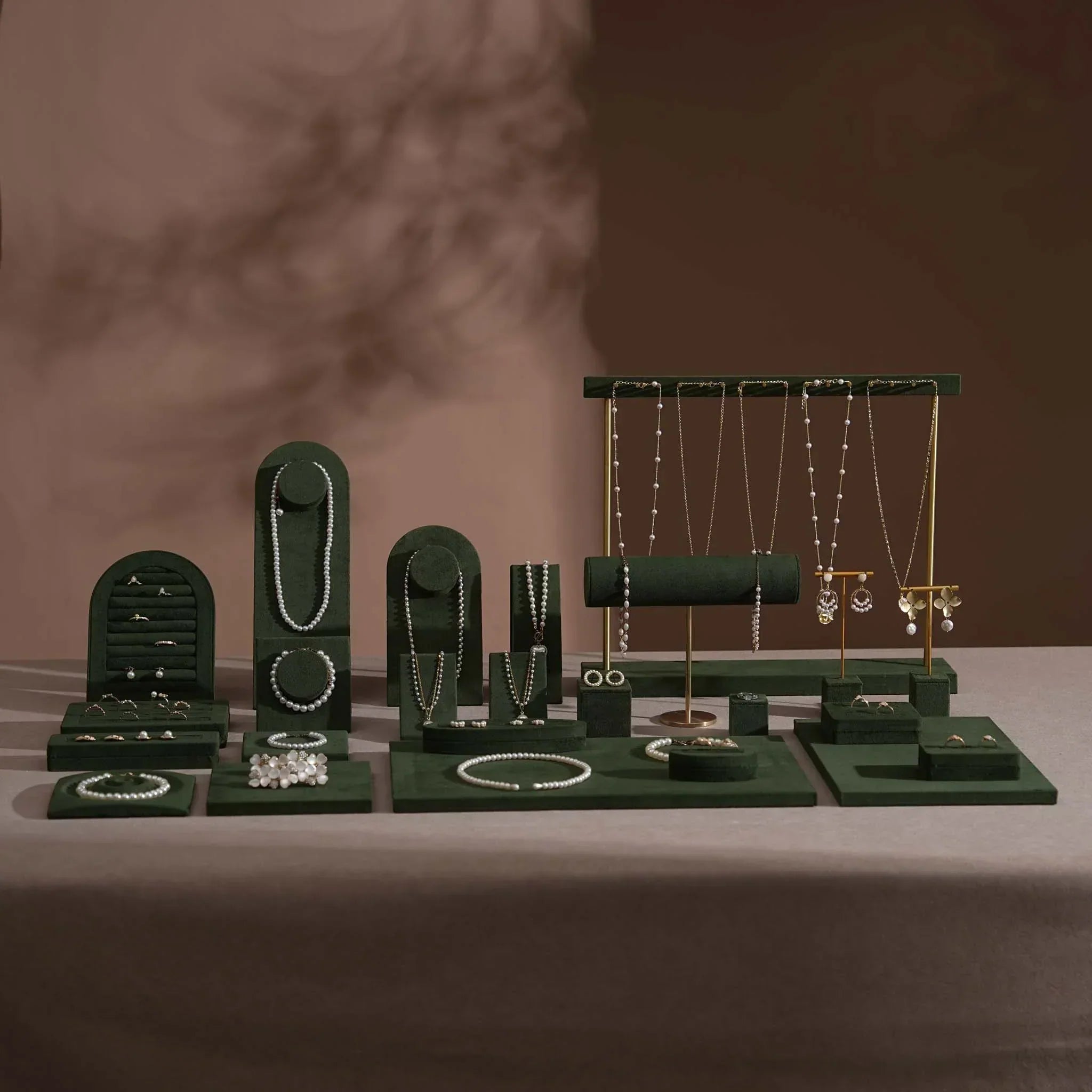 Jewelry Trunk Show Display Ideas That Sell More Pieces