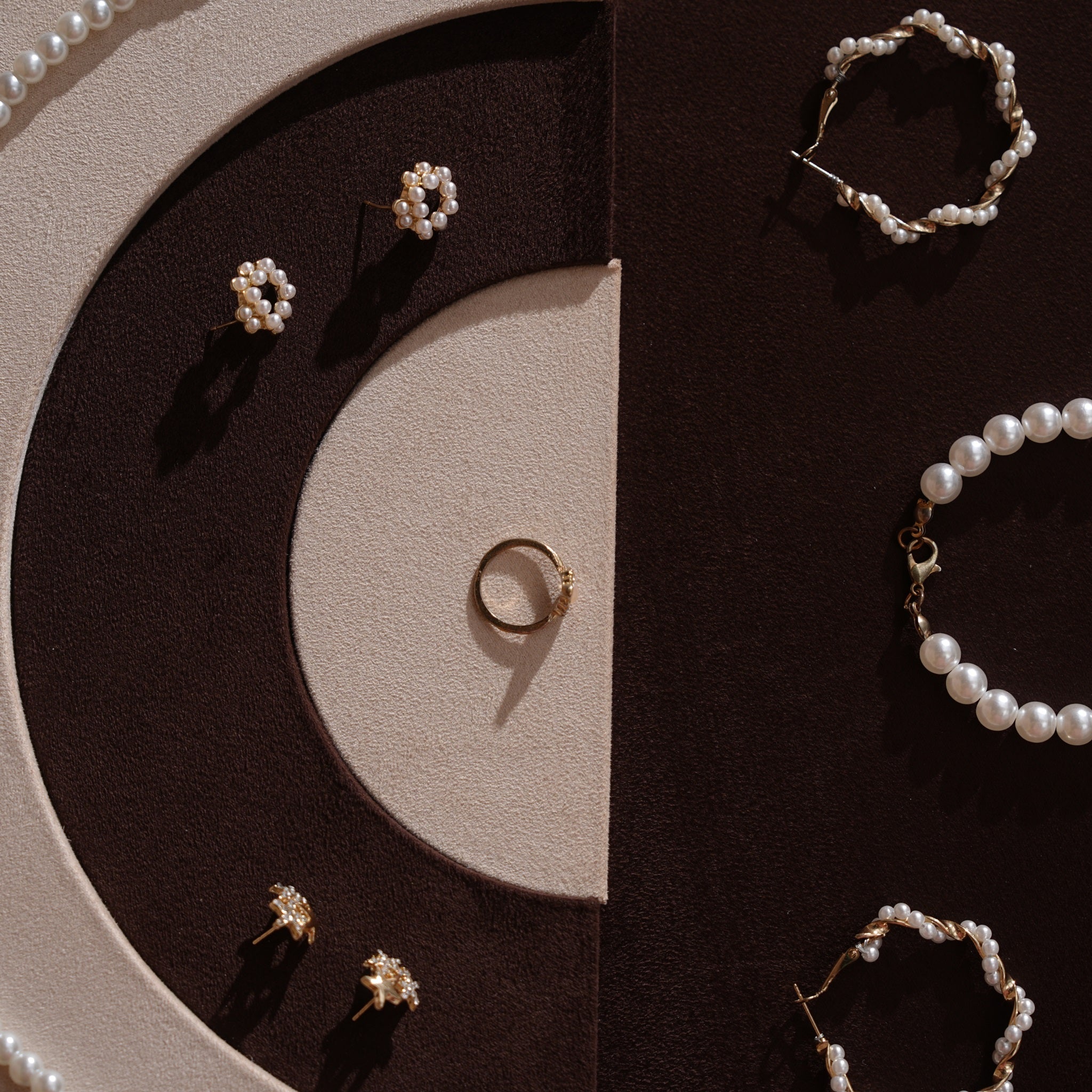 Tondo Round Jewelry Display Tray for Rings, Earrings, Bracelets & Necklaces