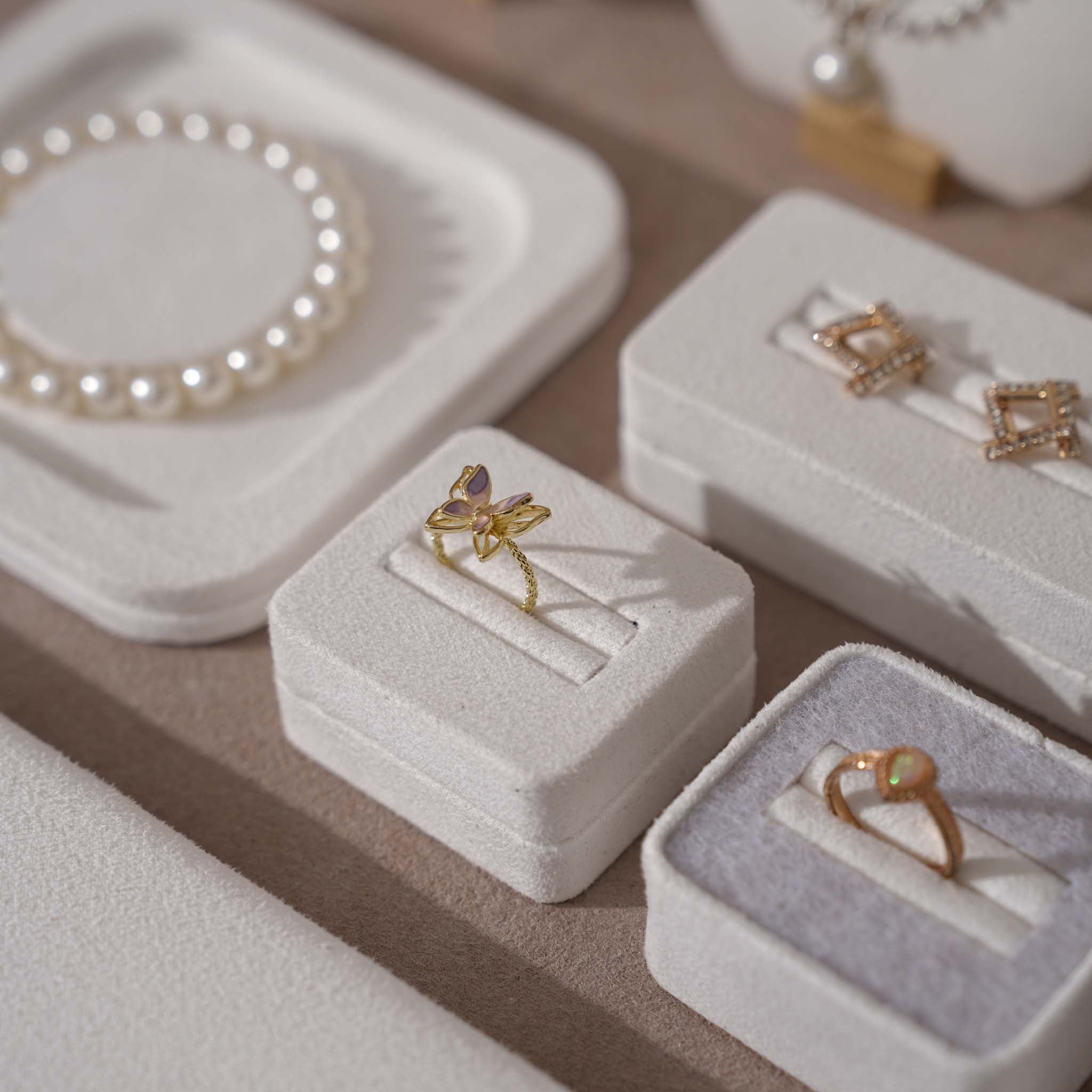 Atelier Jewelry Display Set for Boutique & Product Photography — Ring Holder, Necklace Stand & Riser Kit, Cream White