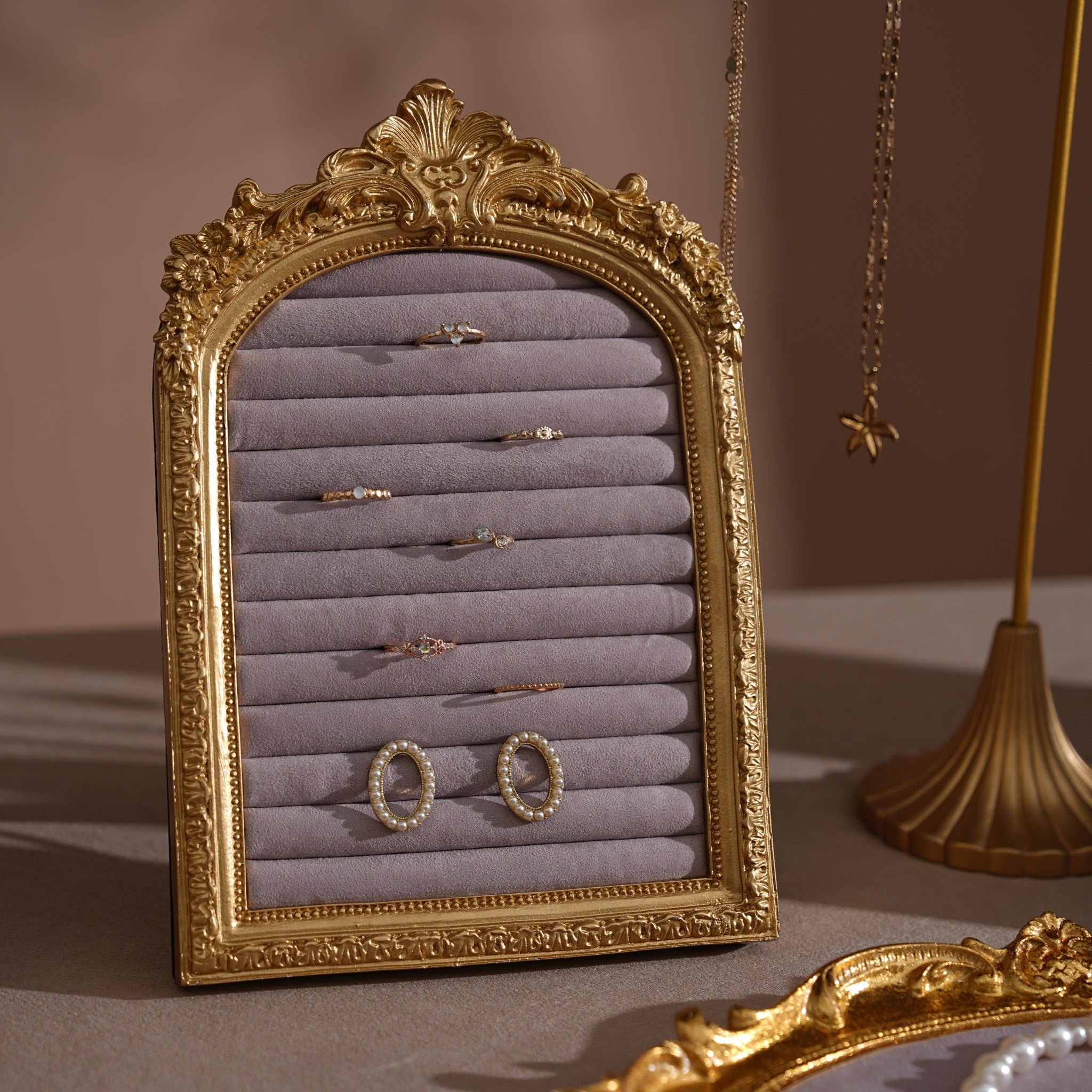 8-Piece Rococo Jewelry Display Set