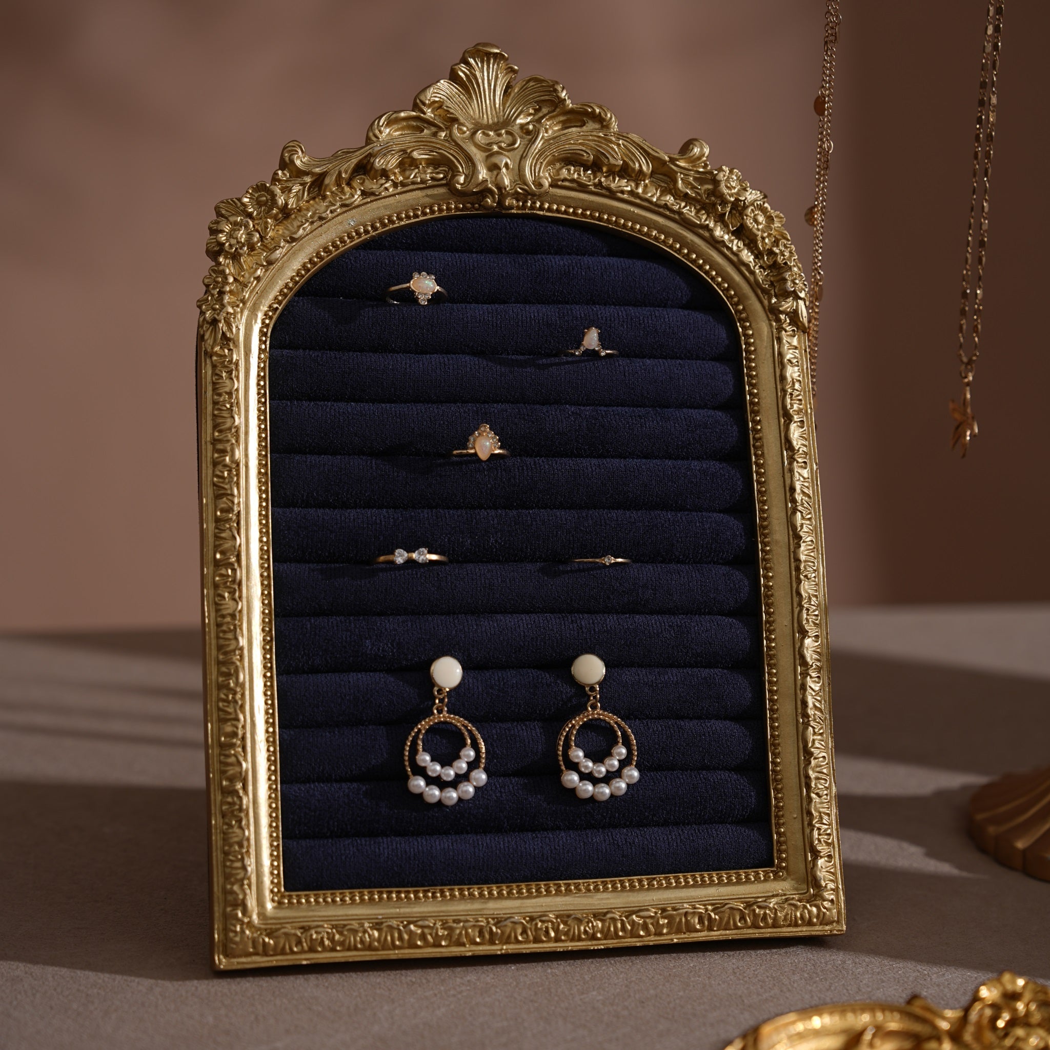 8-Piece Rococo Jewelry Display Set
