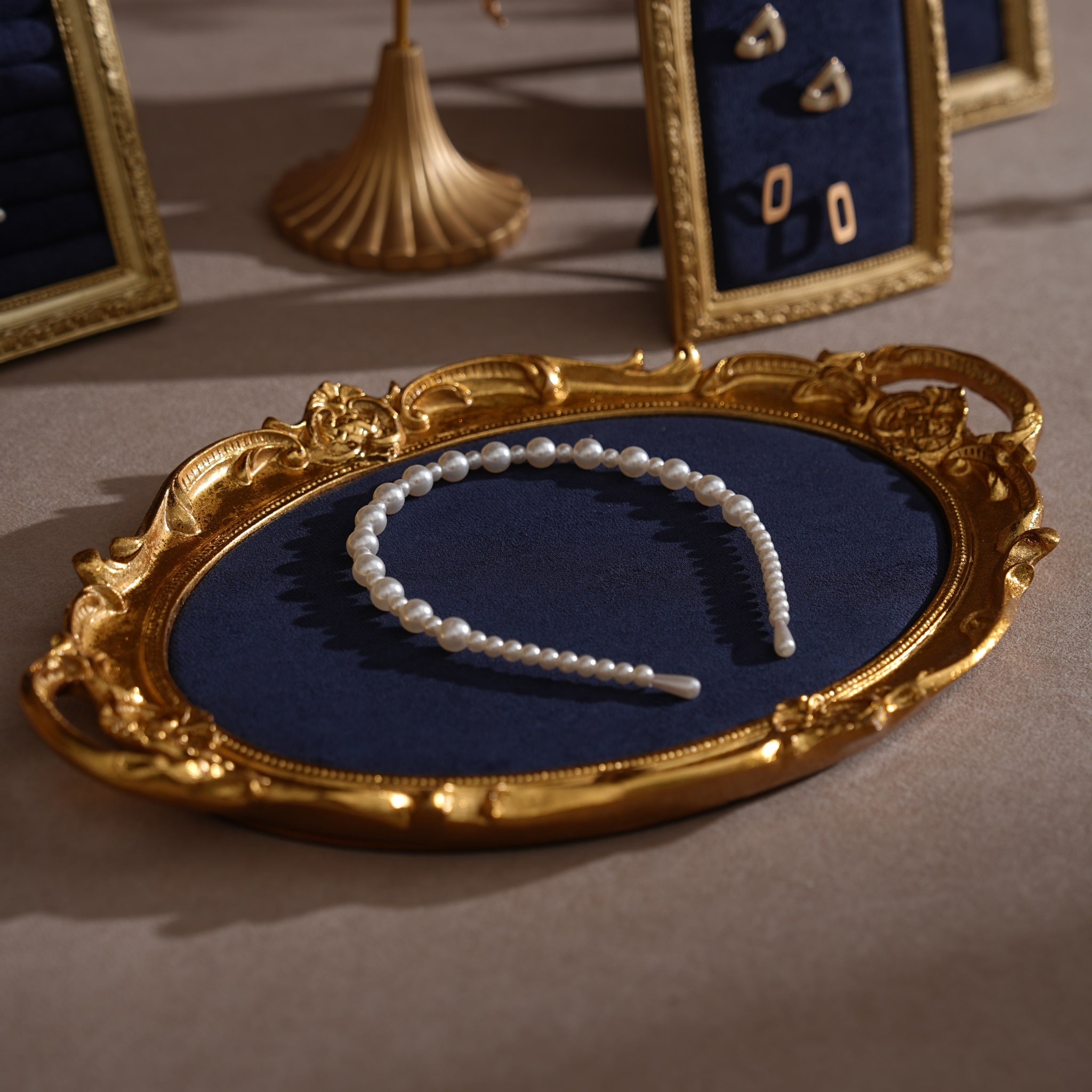 8-Piece Rococo Jewelry Display Set
