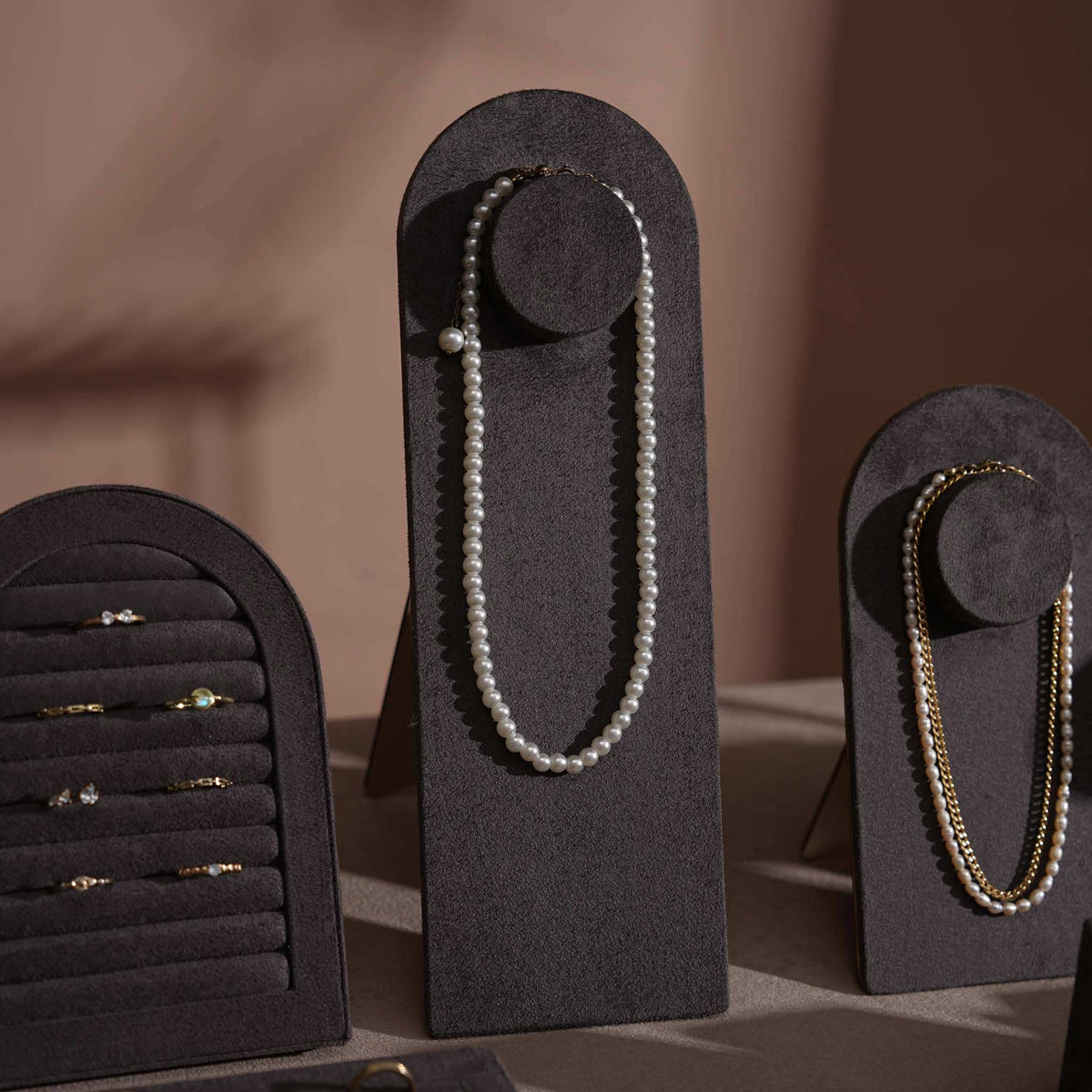 Vignette Jewelry Display Set — Dark Gray 24 Pieces