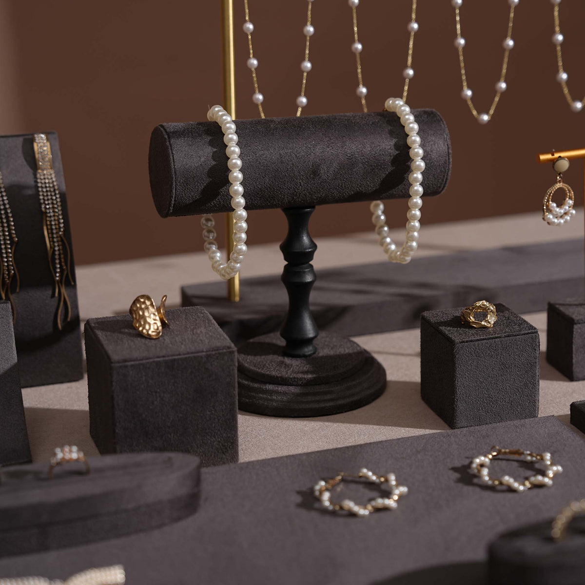 Vignette Jewelry Display Set — Dark Gray 24 Pieces