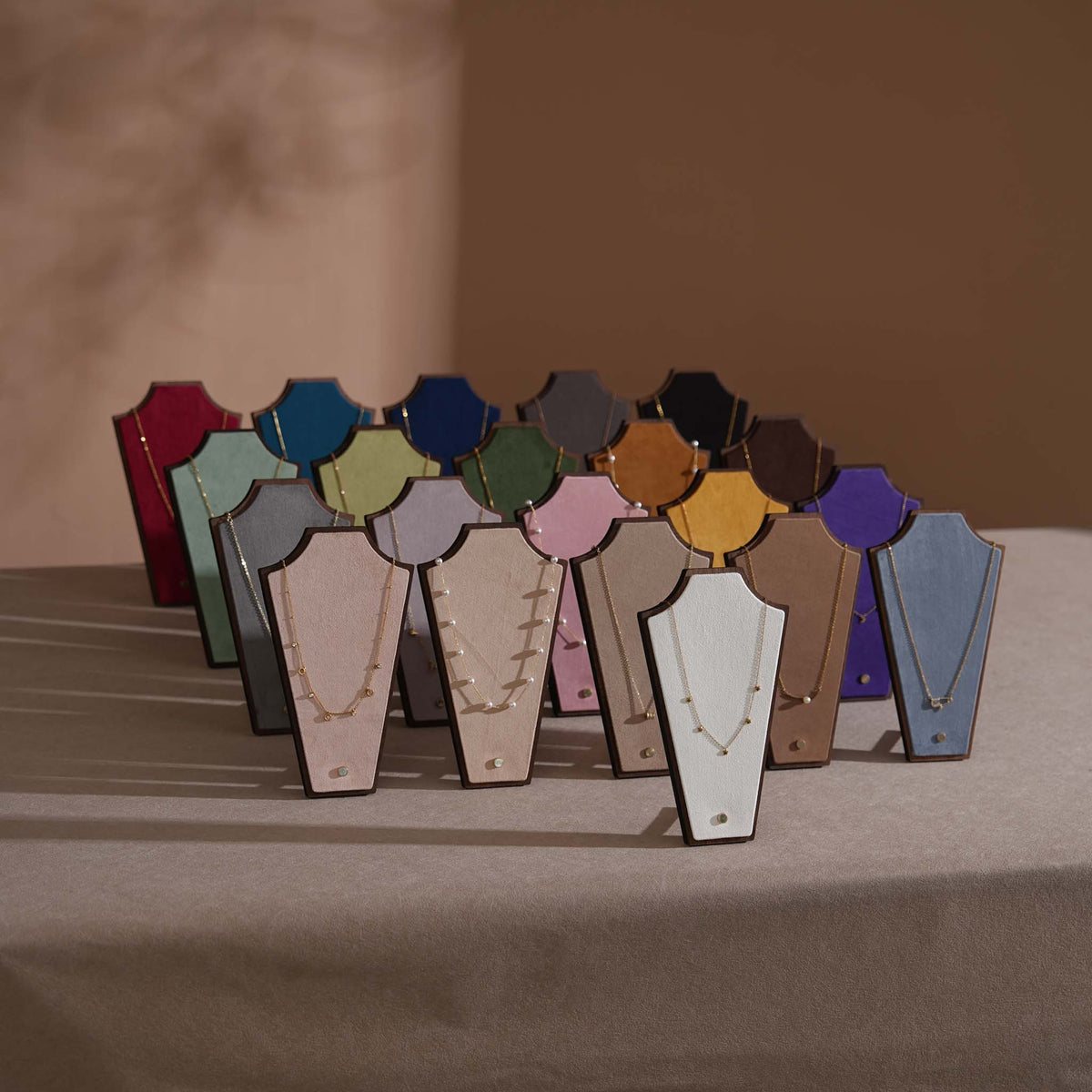 Silhouette Necklace Display Stand — 22 Colors