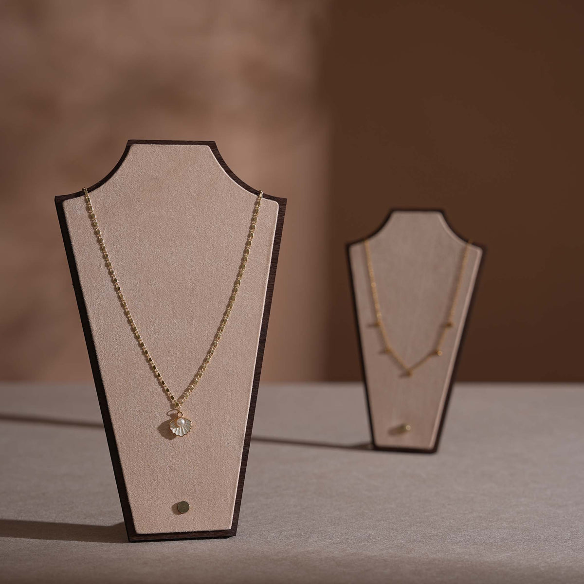 Silhouette Necklace Display Stand — 22 Colors