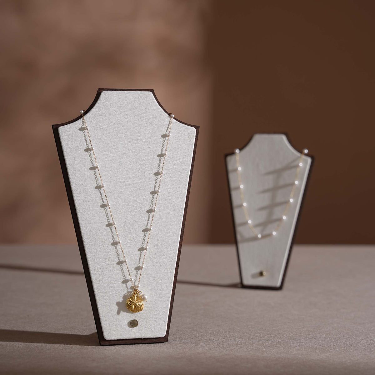 Silhouette Necklace Display Stand — 22 Colors