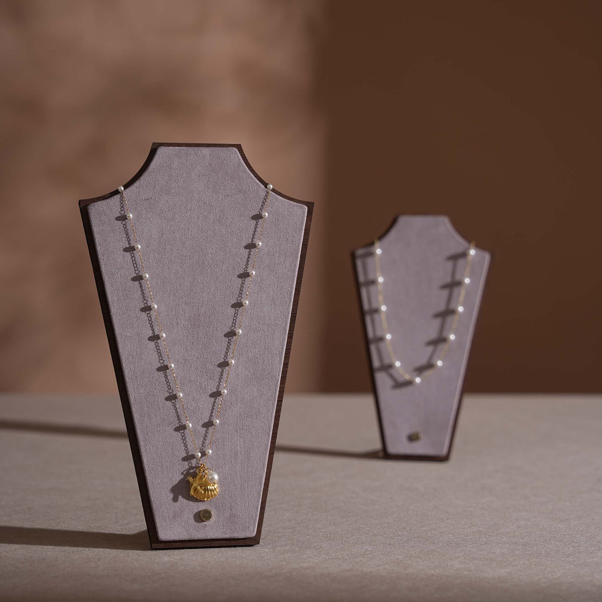 Silhouette Necklace Display Stand — 22 Colors