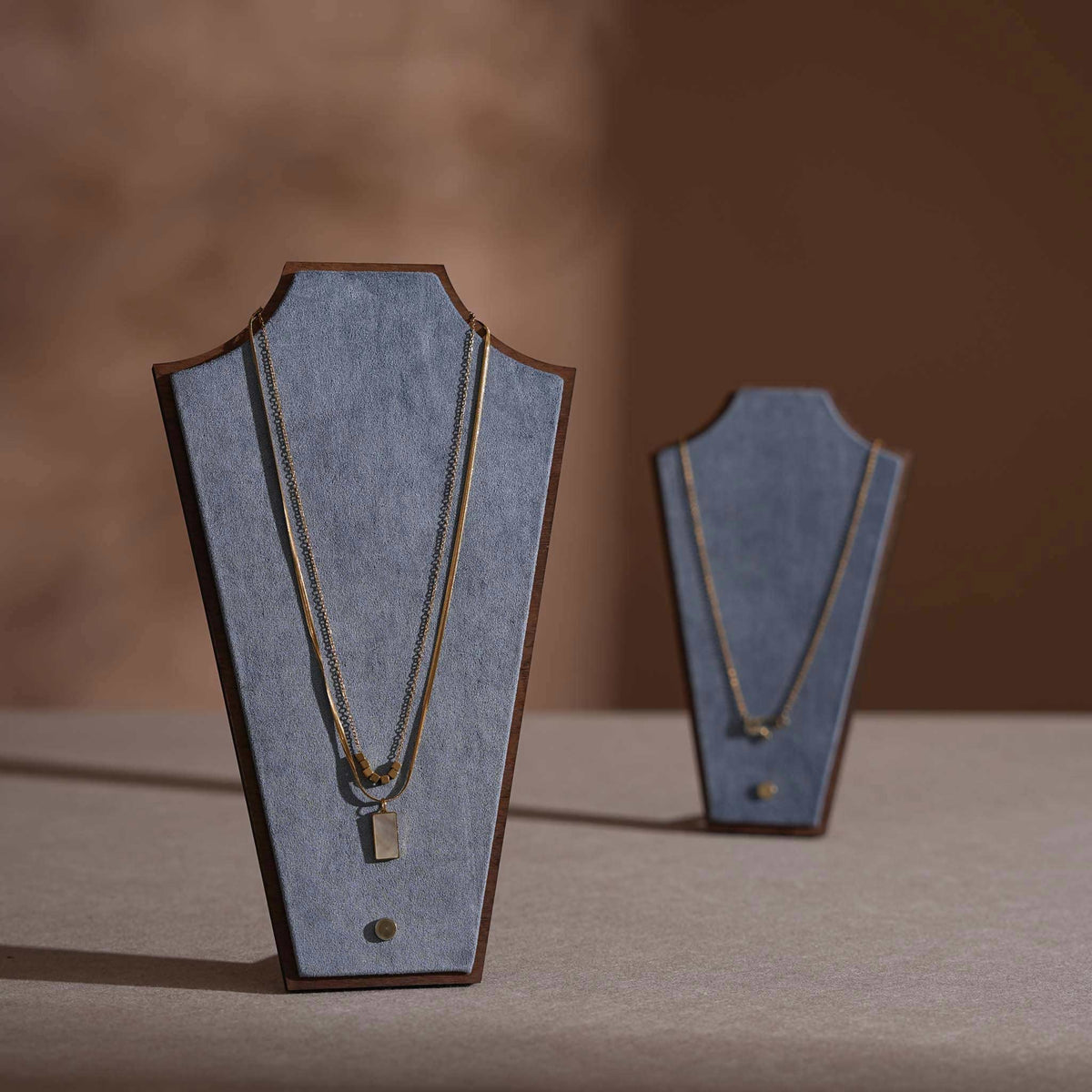 Silhouette Necklace Display Stand — 22 Colors