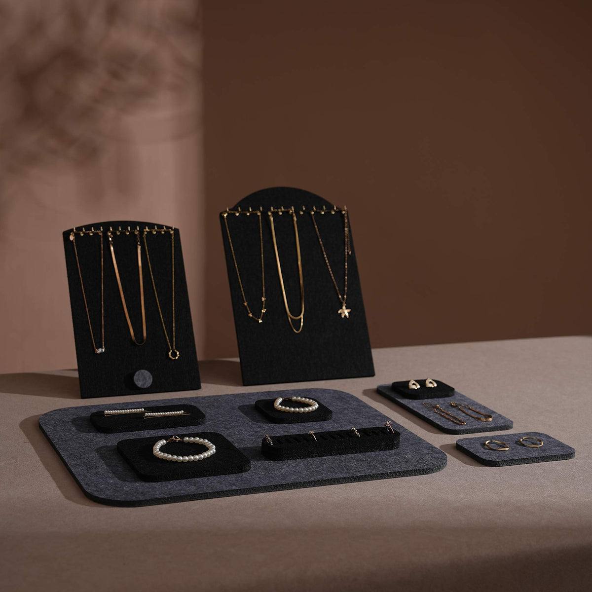 Black and Grey Felt 10-Piece Jewelry Display Set