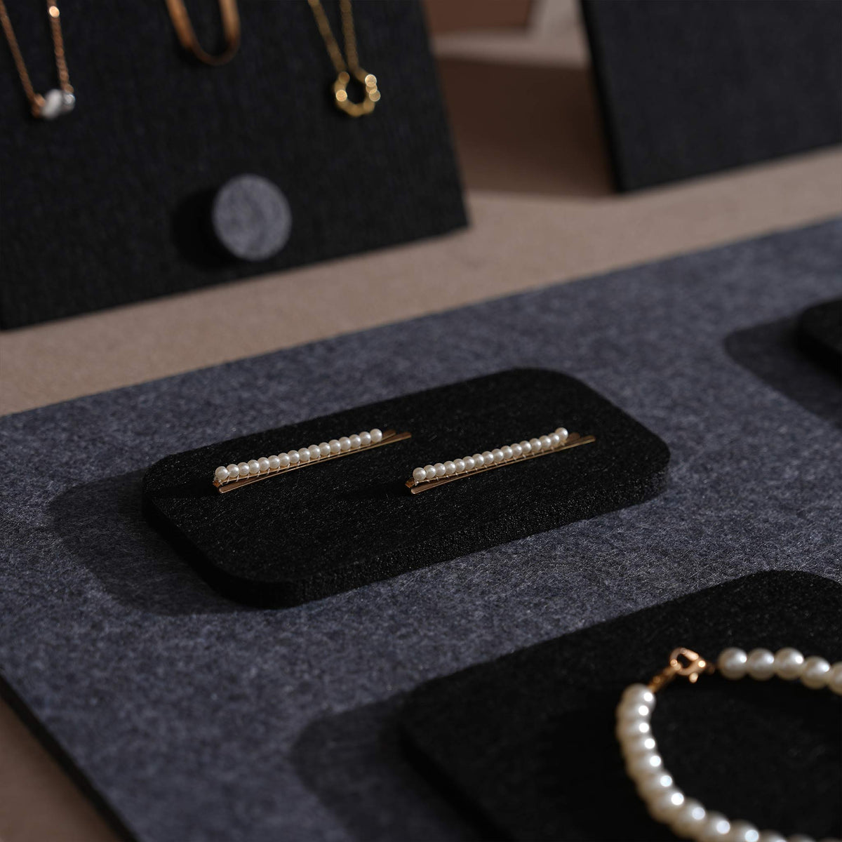 Black and Grey Felt 10-Piece Jewelry Display Set