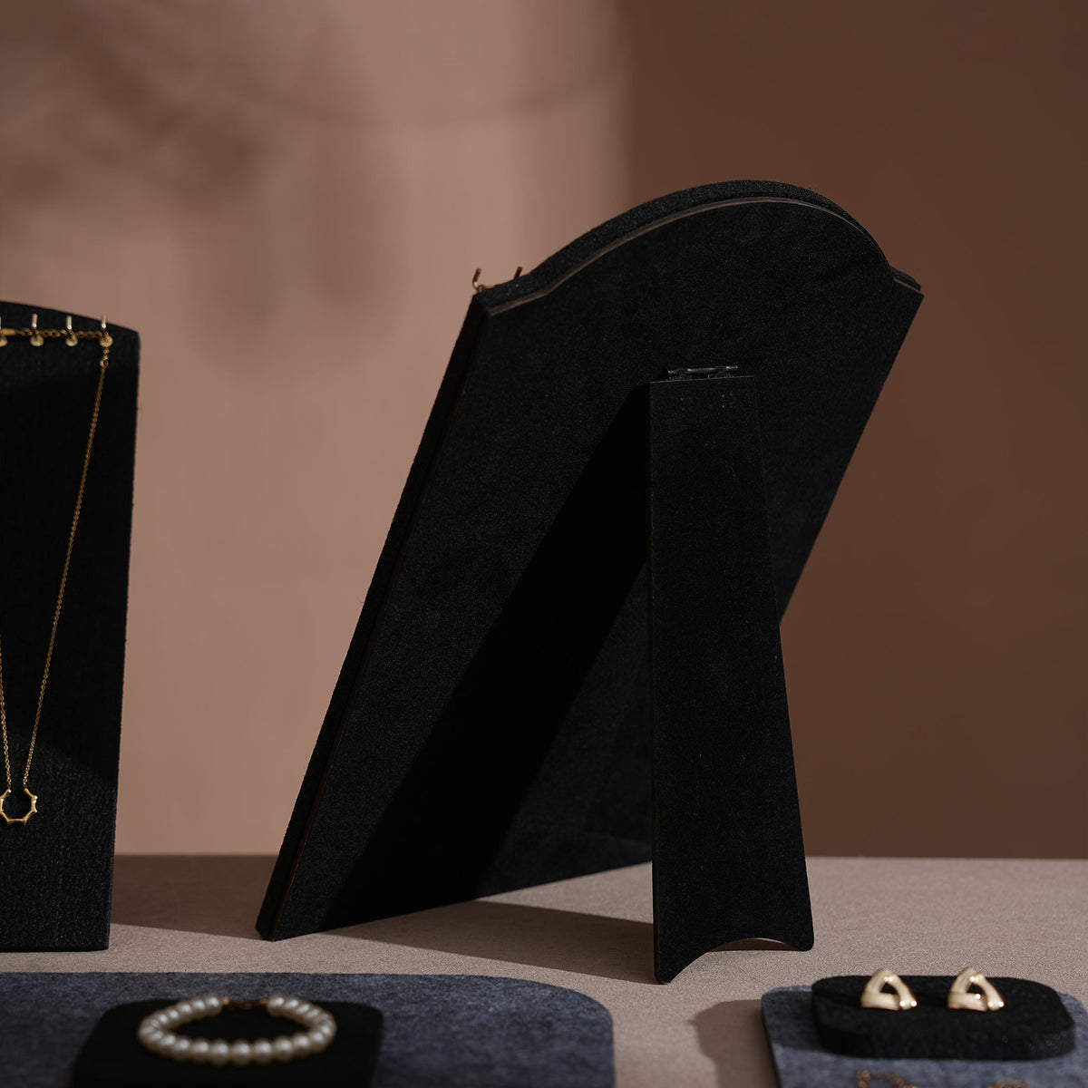 Black and Grey Felt 10-Piece Jewelry Display Set