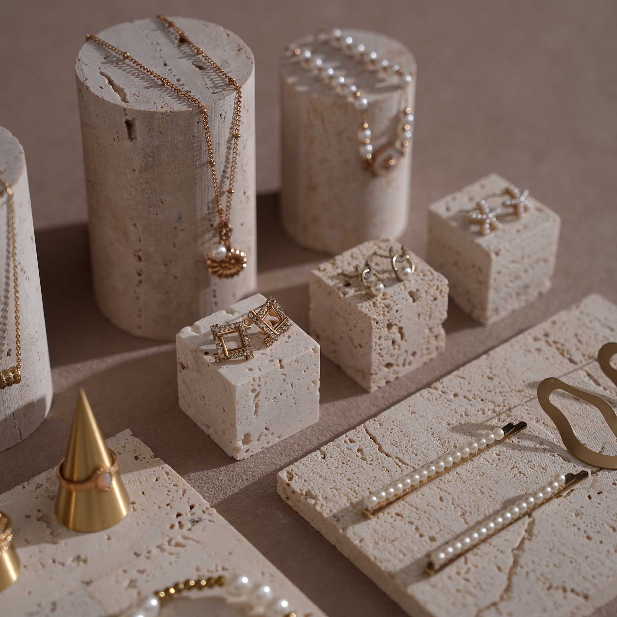 Yellow Travertine & Brass Jewelry Display Set | 11 Pieces