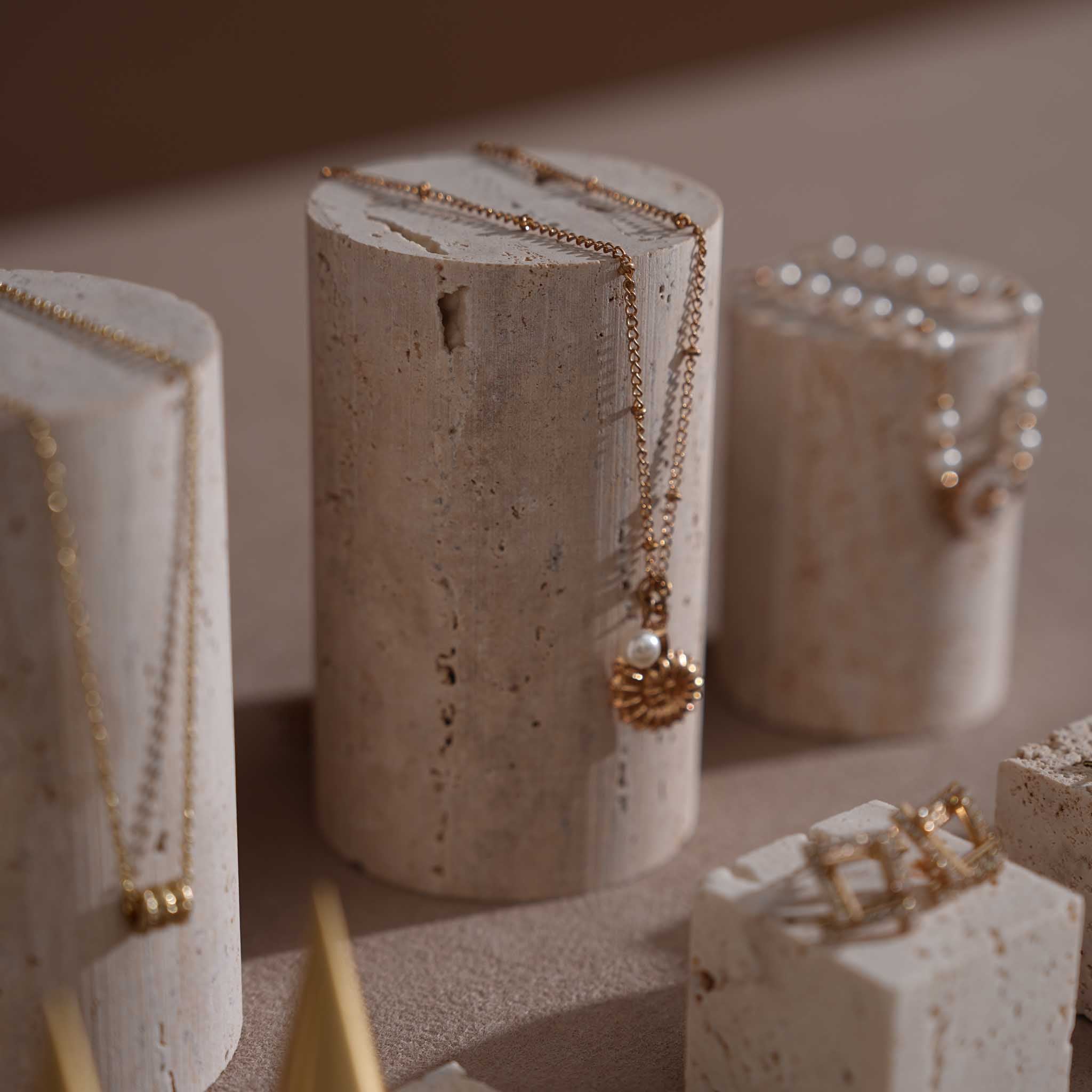 Yellow Travertine & Brass Jewelry Display Set | 11 Pieces