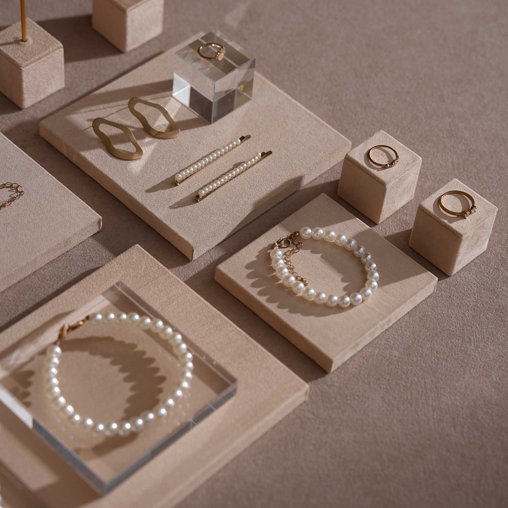 Beige Vagen suede Jewelry Display Set · 14-Piece