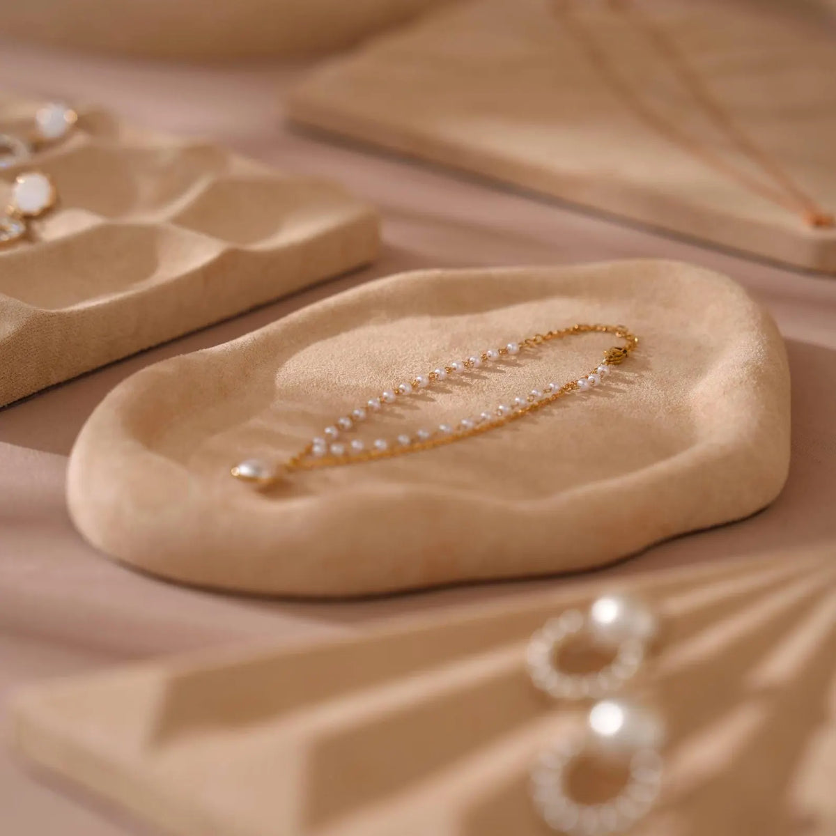 Cream White Jewelry Tray Set – Ring Dish, Bracelet Tray & Earring Holder, Vegan Suede