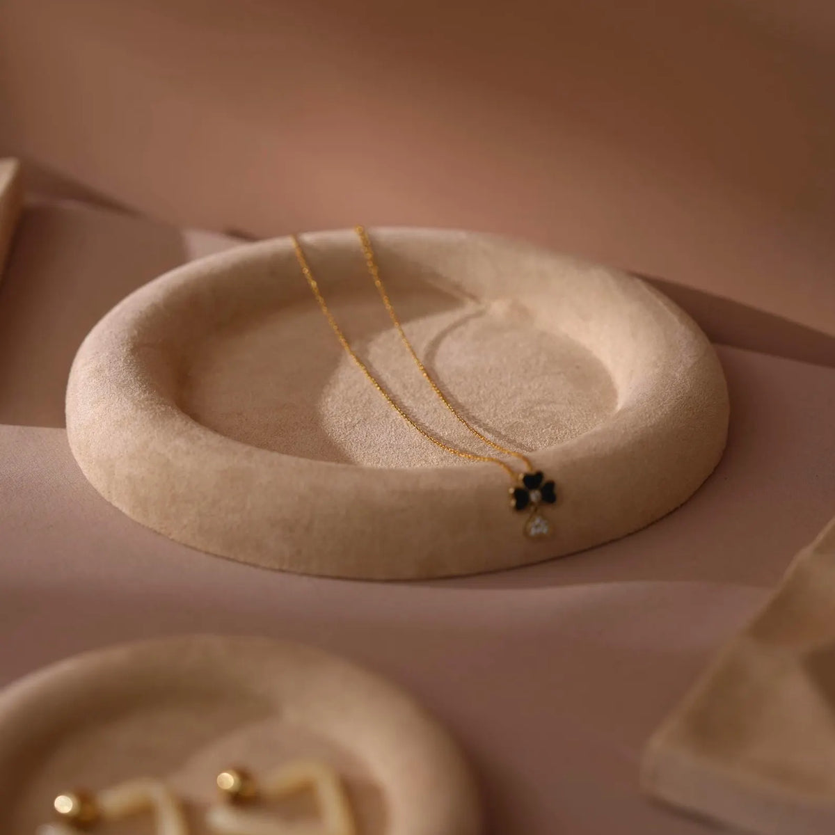Cream White Jewelry Tray Set – Ring Dish, Bracelet Tray & Earring Holder, Vegan Suede