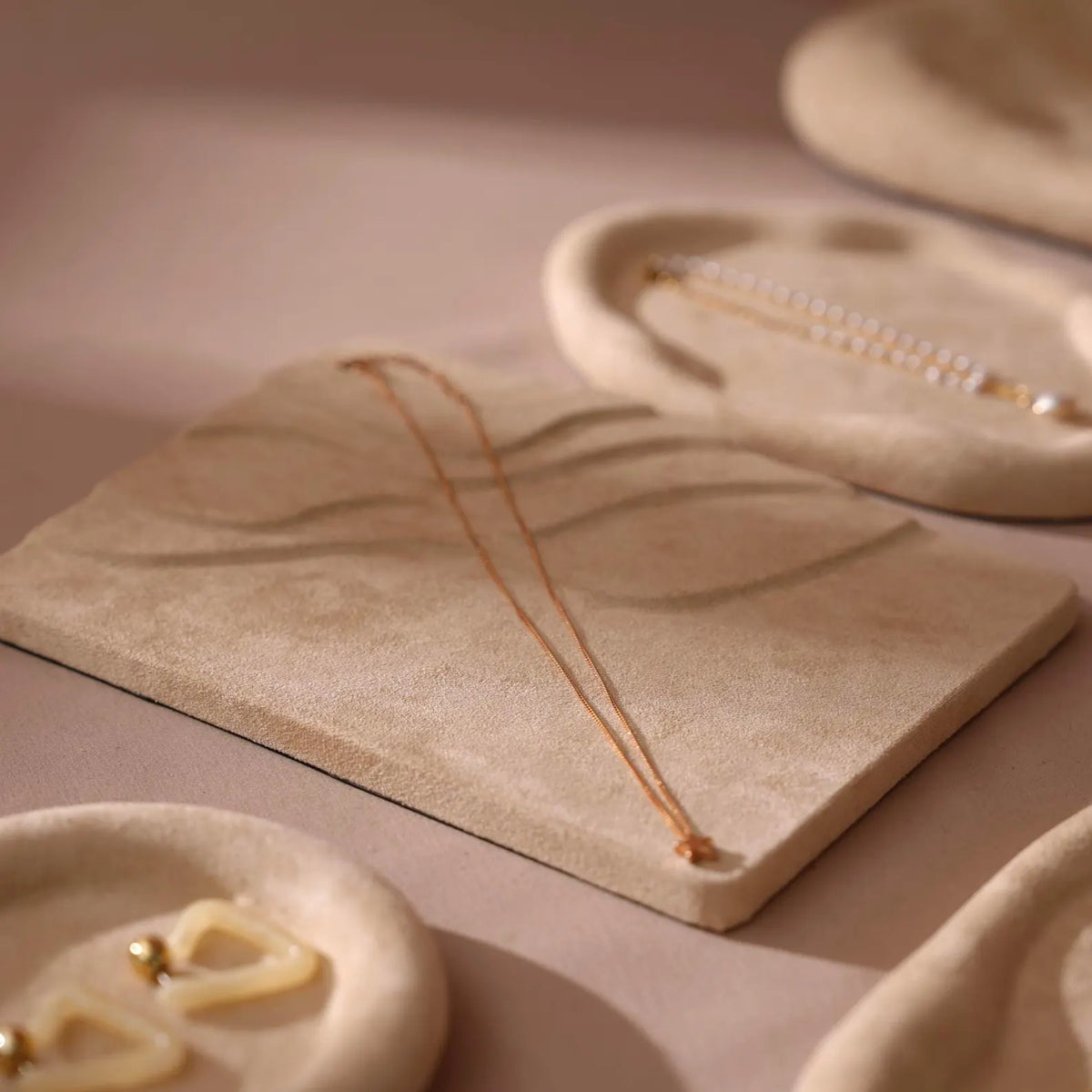 Cream White Jewelry Tray Set – Ring Dish, Bracelet Tray & Earring Holder, Vegan Suede