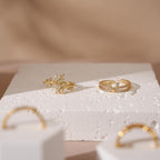 Elegant Gypsum Jewelry Display