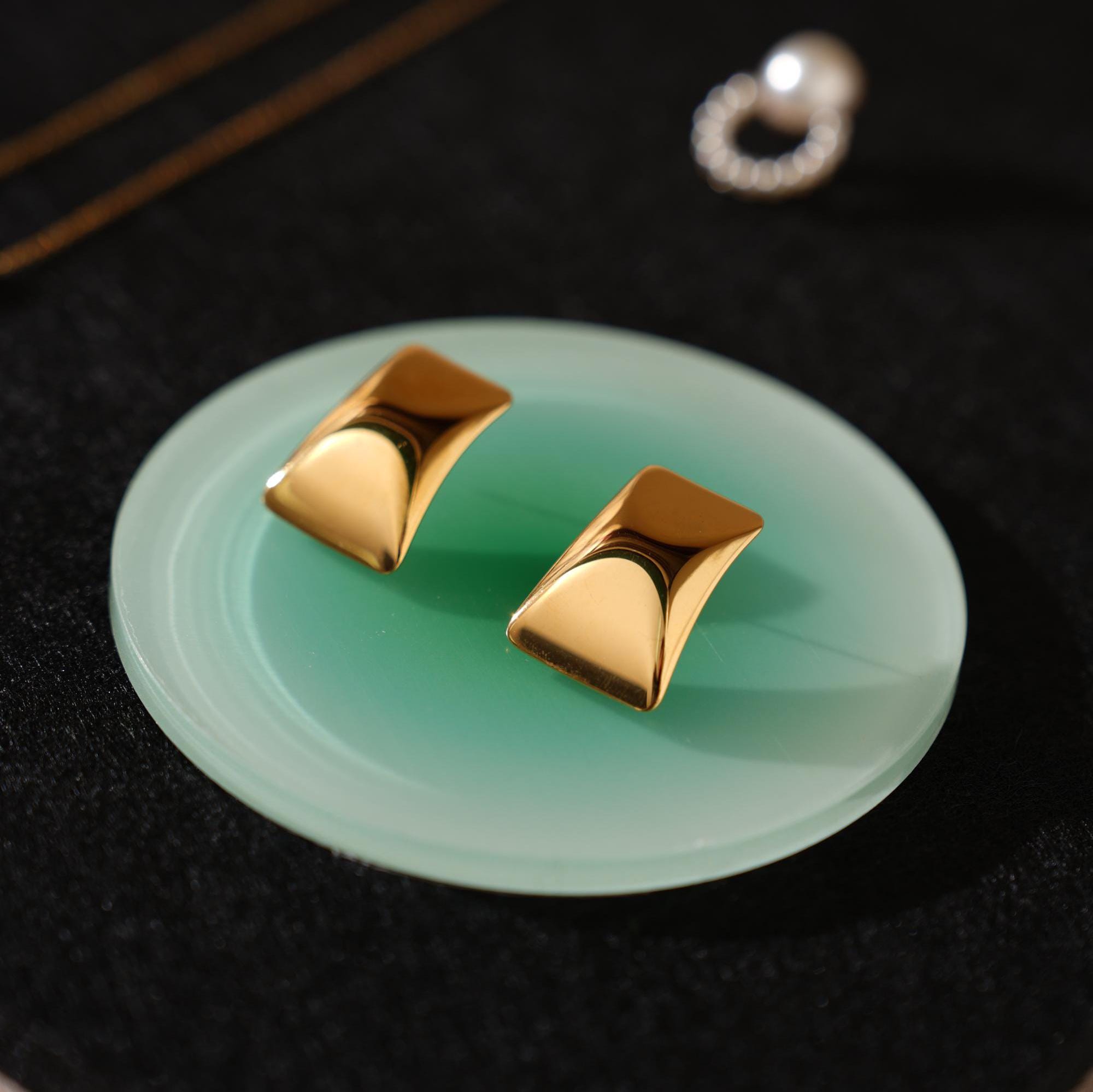 Black Felt Jewelry Display Set: Necklace, Ring, Earring Showcase