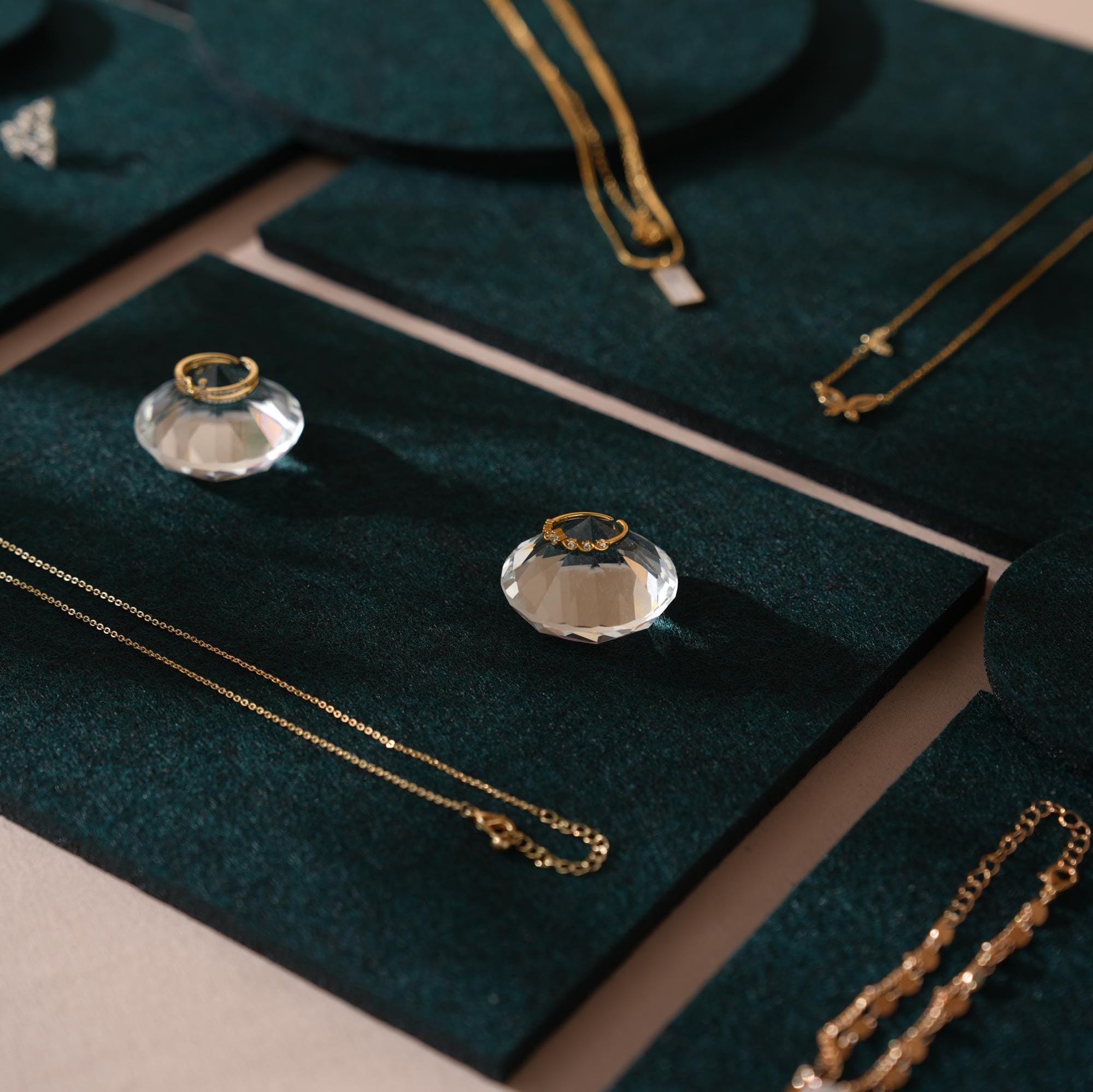 Green Felt Jewelry Display Set