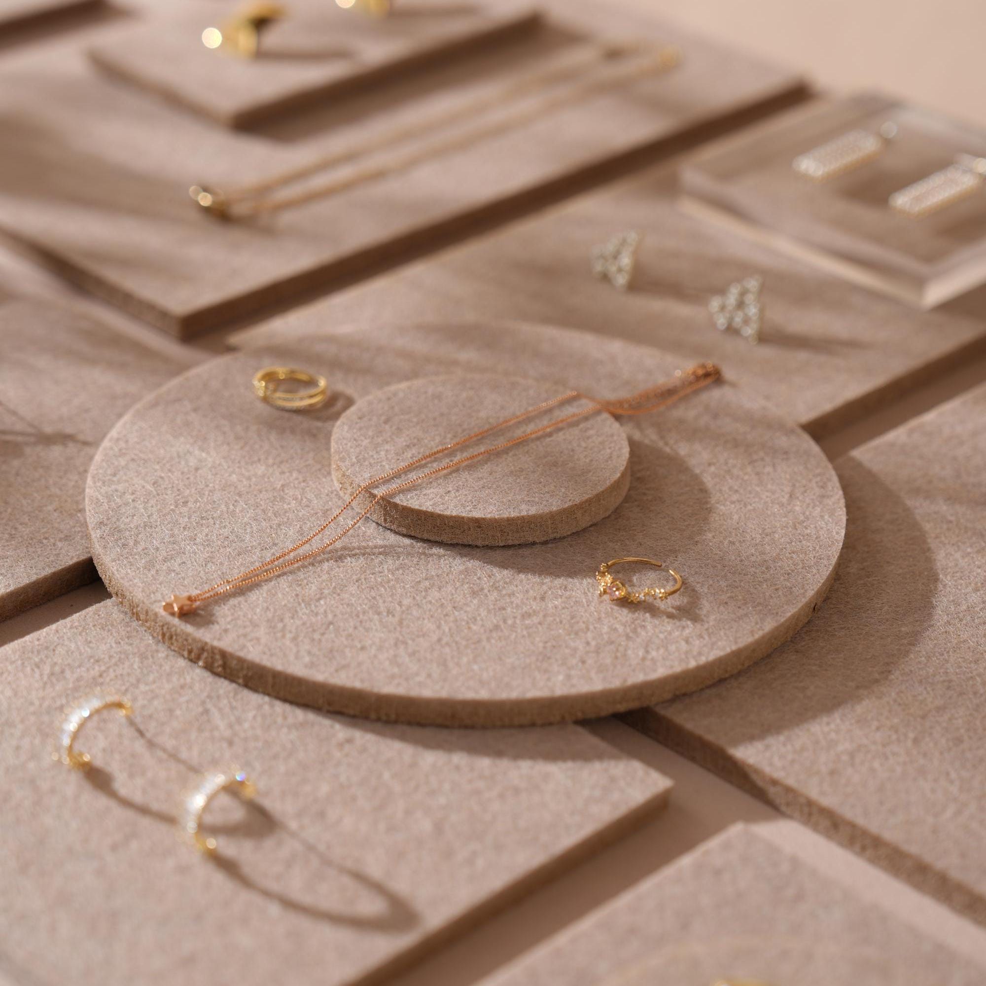 Beige Felt Jewelry Display Set