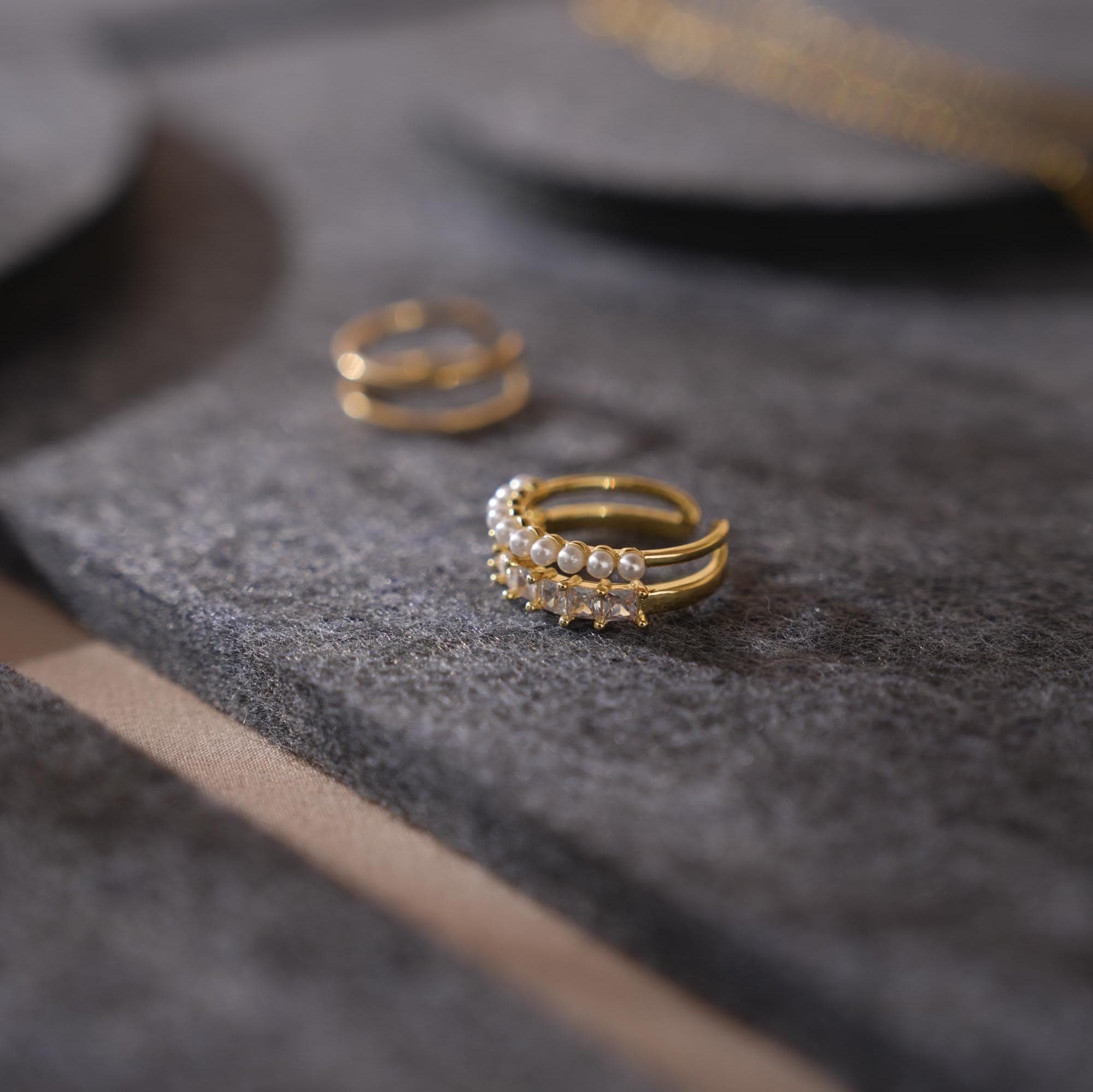 Gray Felt Jewelry Display Set: Necklace, Ring, Earring Showcase