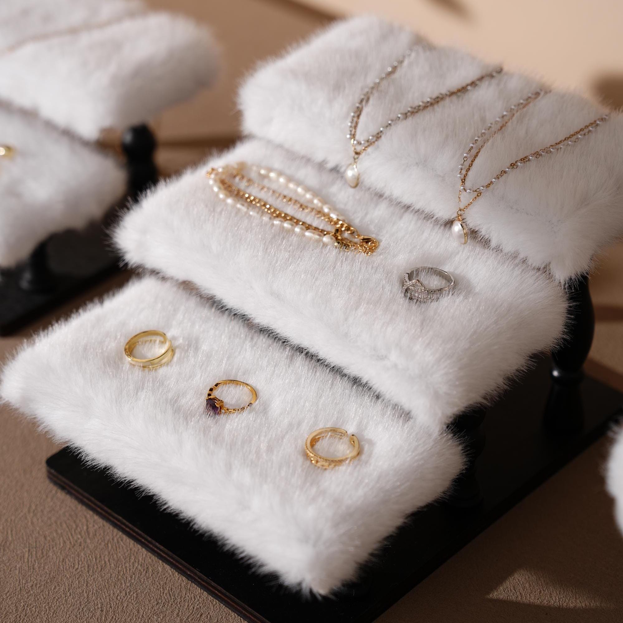 Faux Fur Jewelry Display Set: Boutique Showcase Organizer