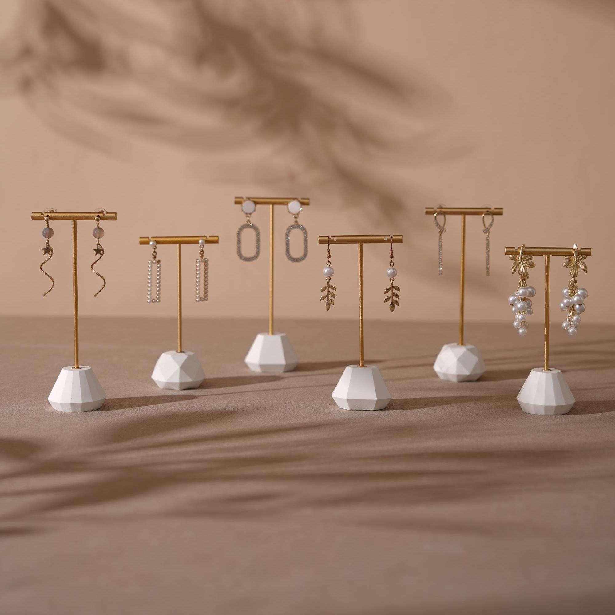 Gold T-Bar Earring Holder