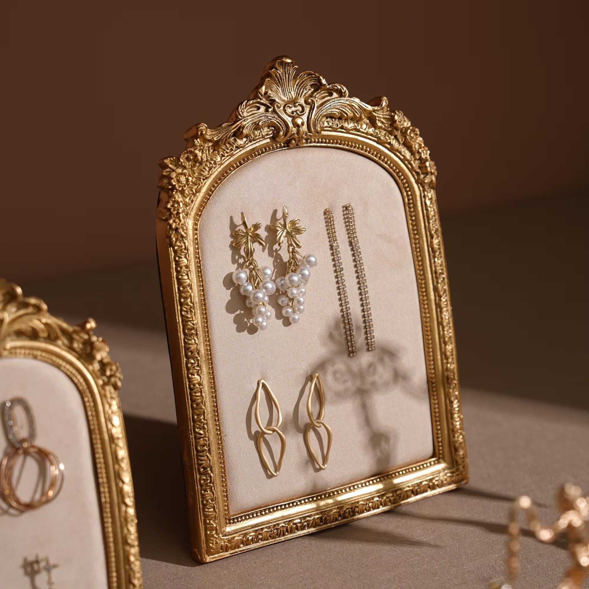 Rococo Style Vendor Display