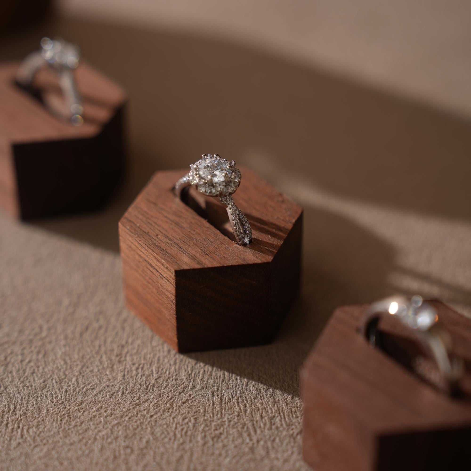 Walnut Veneer Jewelry Display Set