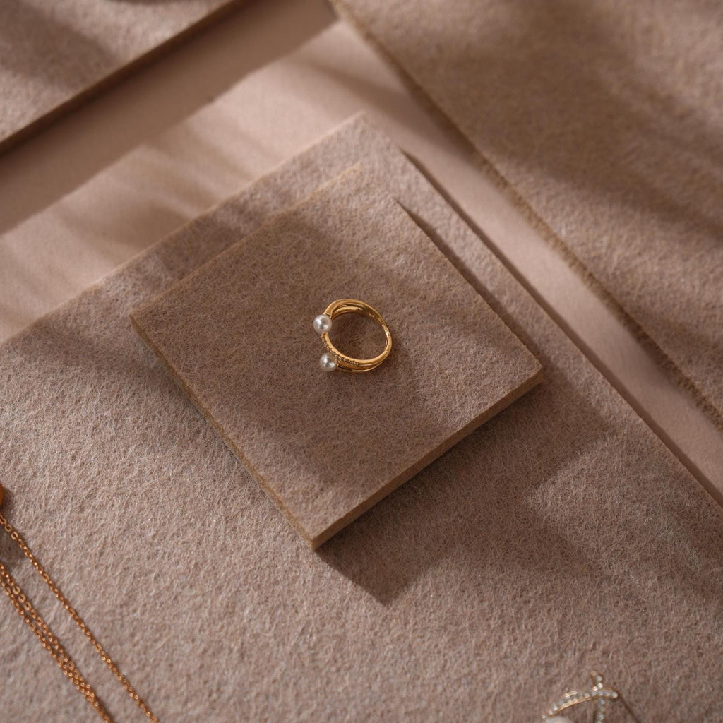 Beige Felt Jewelry Display Set