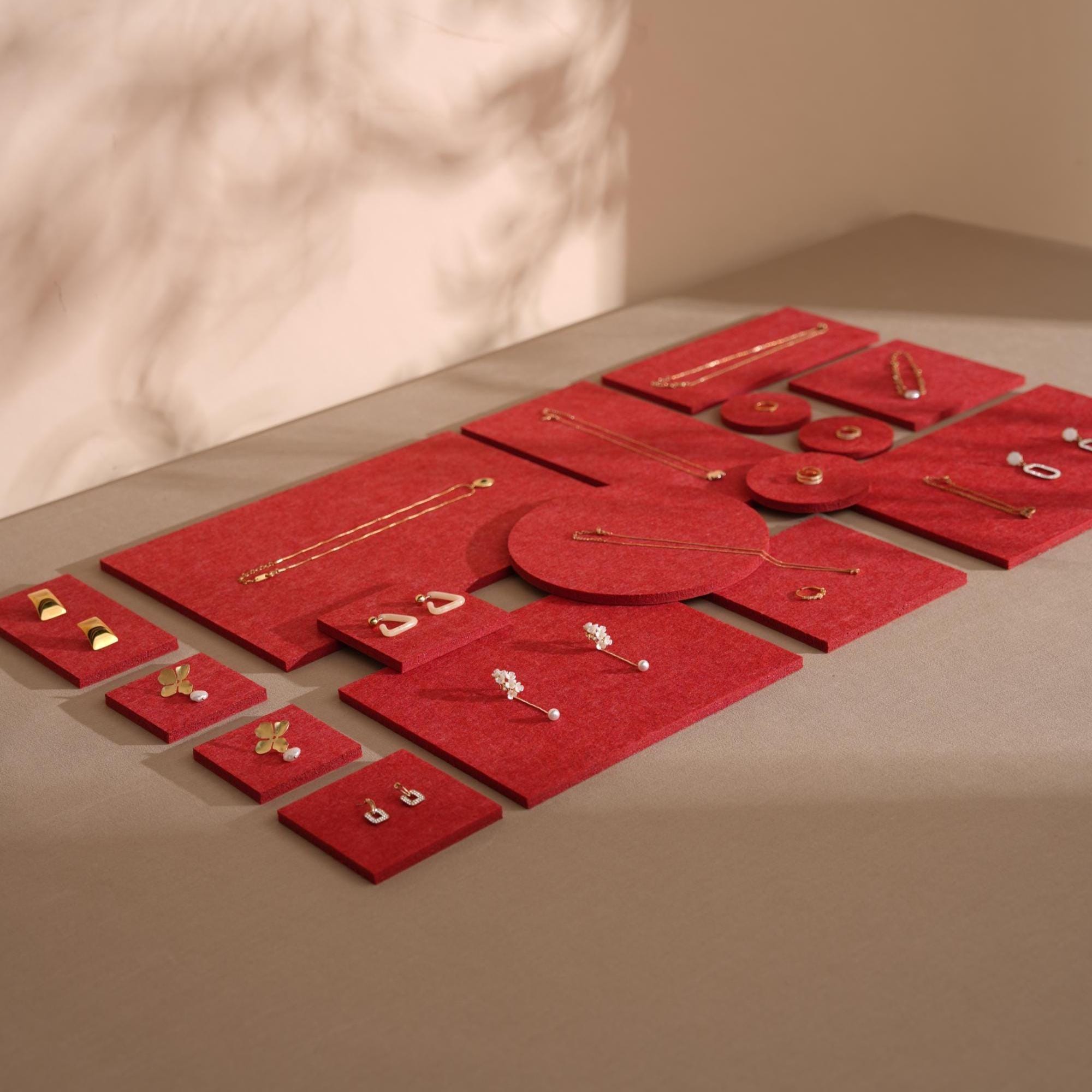 Red Felt Jewelry Display Set: Ring, Necklace, Earring Showcase