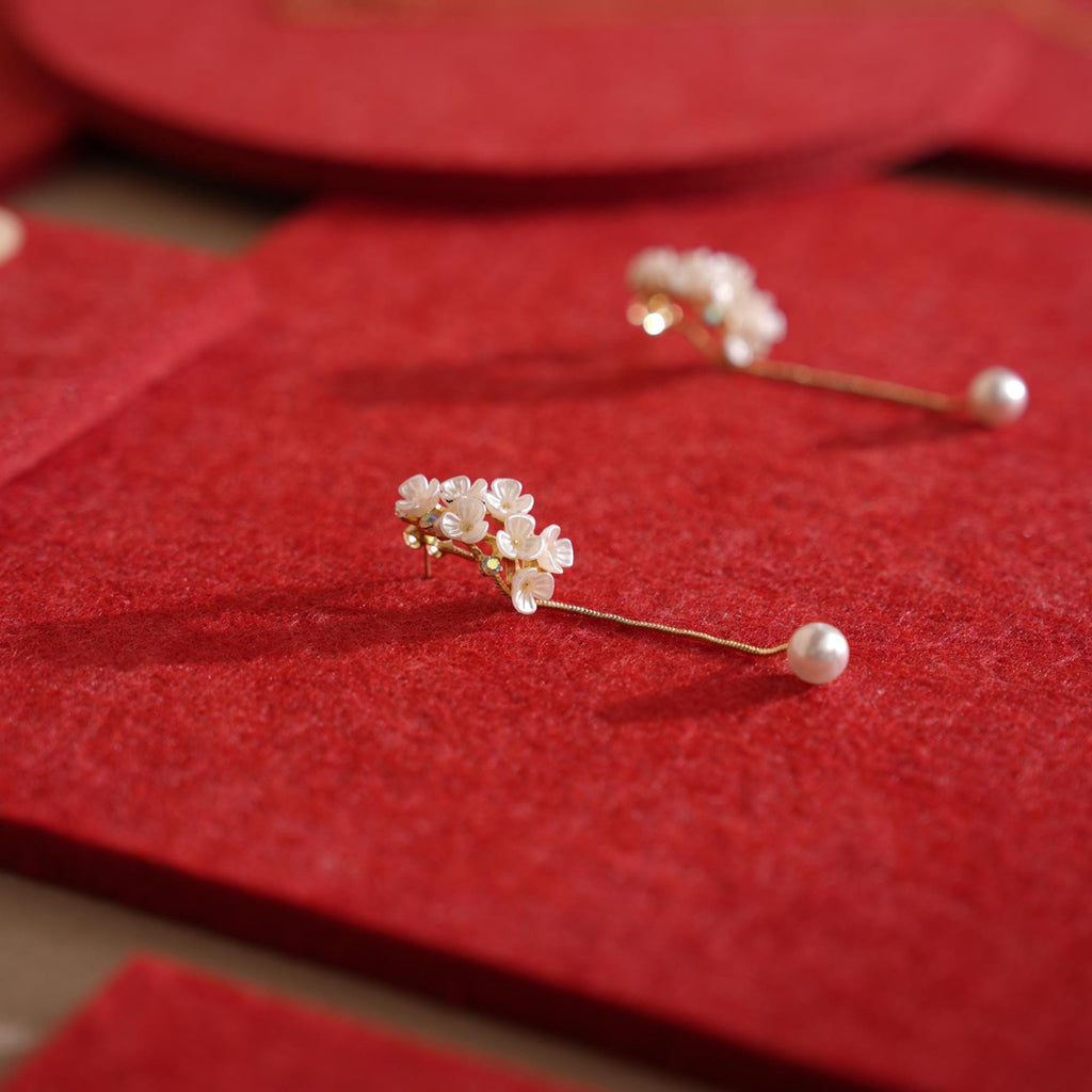Red Felt Jewelry Display Set: Ring, Necklace, Earring Showcase