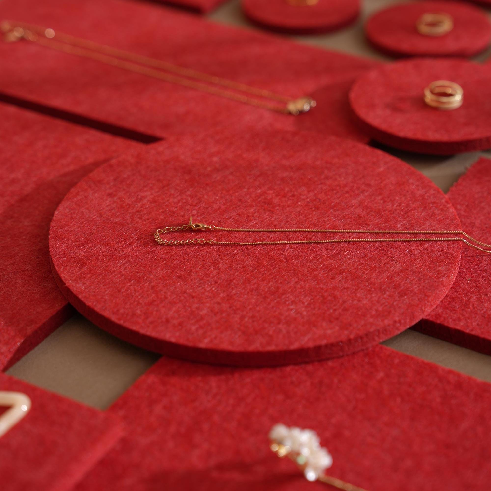 Red Felt Jewelry Display Set: Ring, Necklace, Earring Showcase