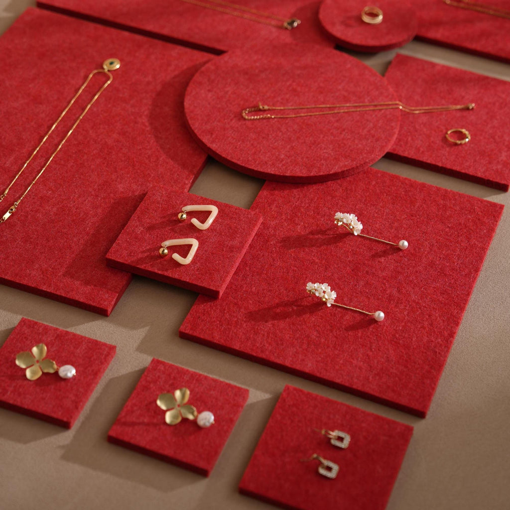 Red Felt Jewelry Display Set: Ring, Necklace, Earring Showcase