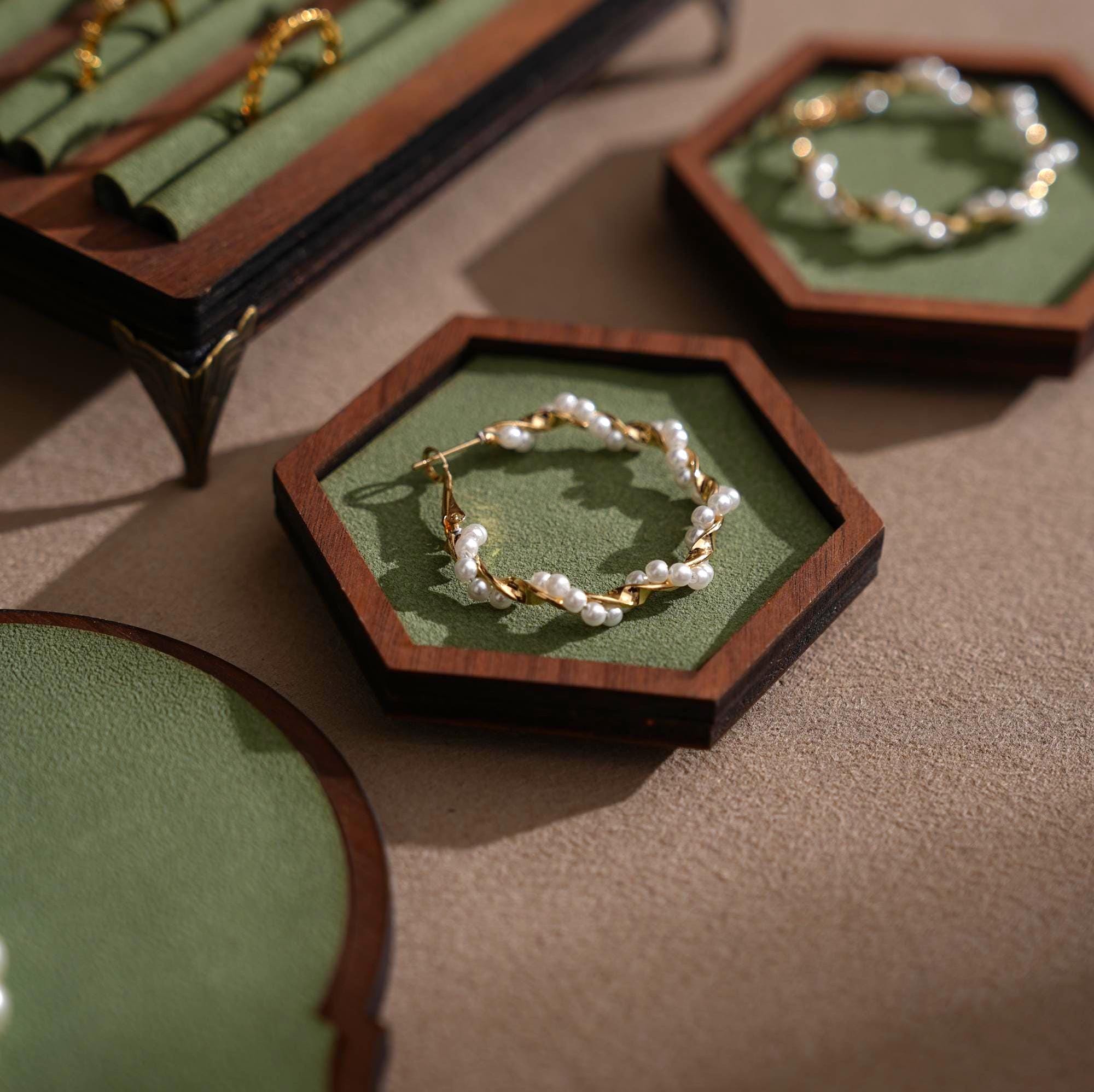 Walnut Veneer Jewelry Display Set