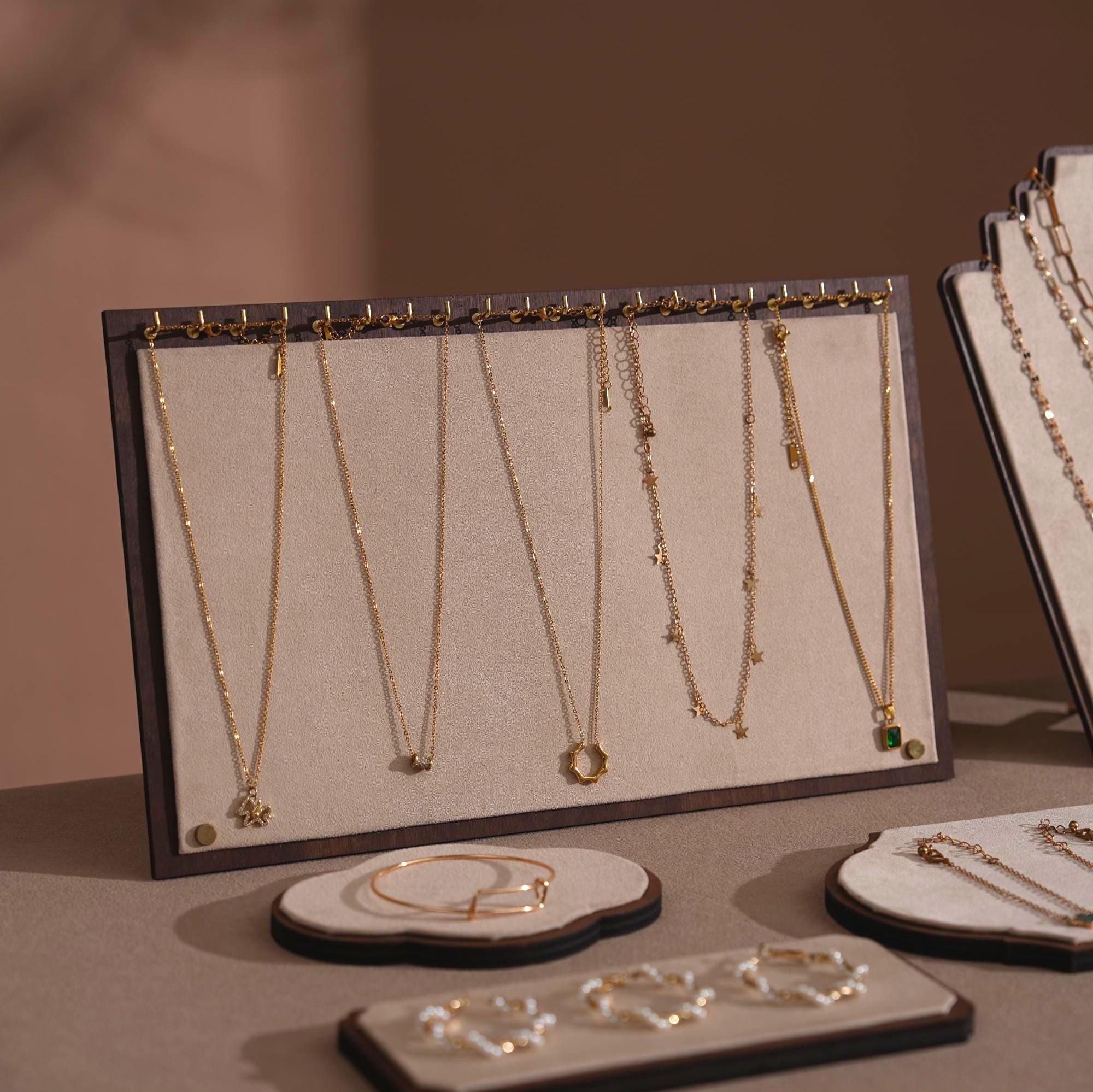 Walnut Veneer Jewelry Display Set: Green Faux Leather Event Showcase Fair