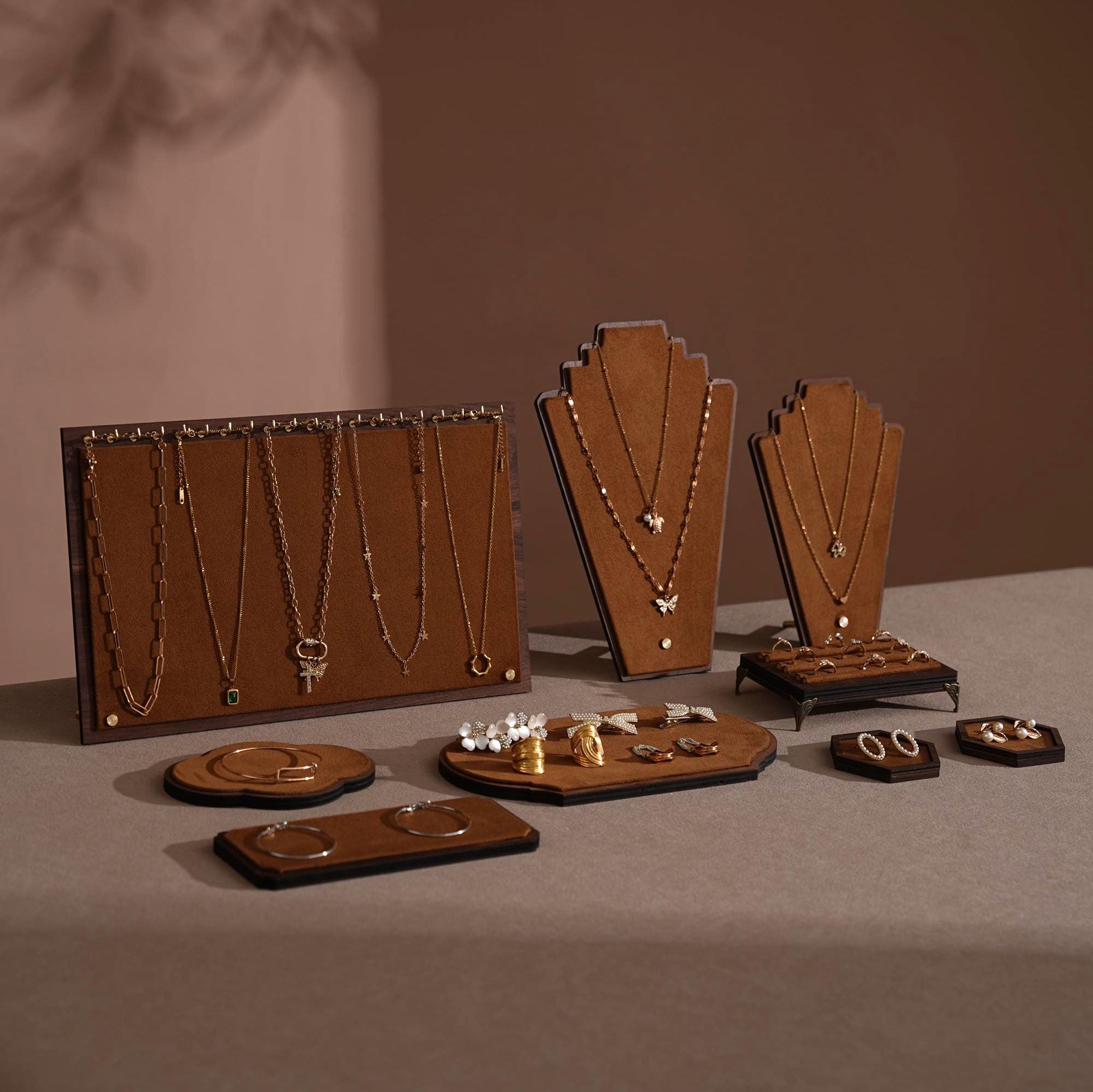 Walnut Veneer Jewelry Display Set: Green Faux Leather Event Showcase Fair