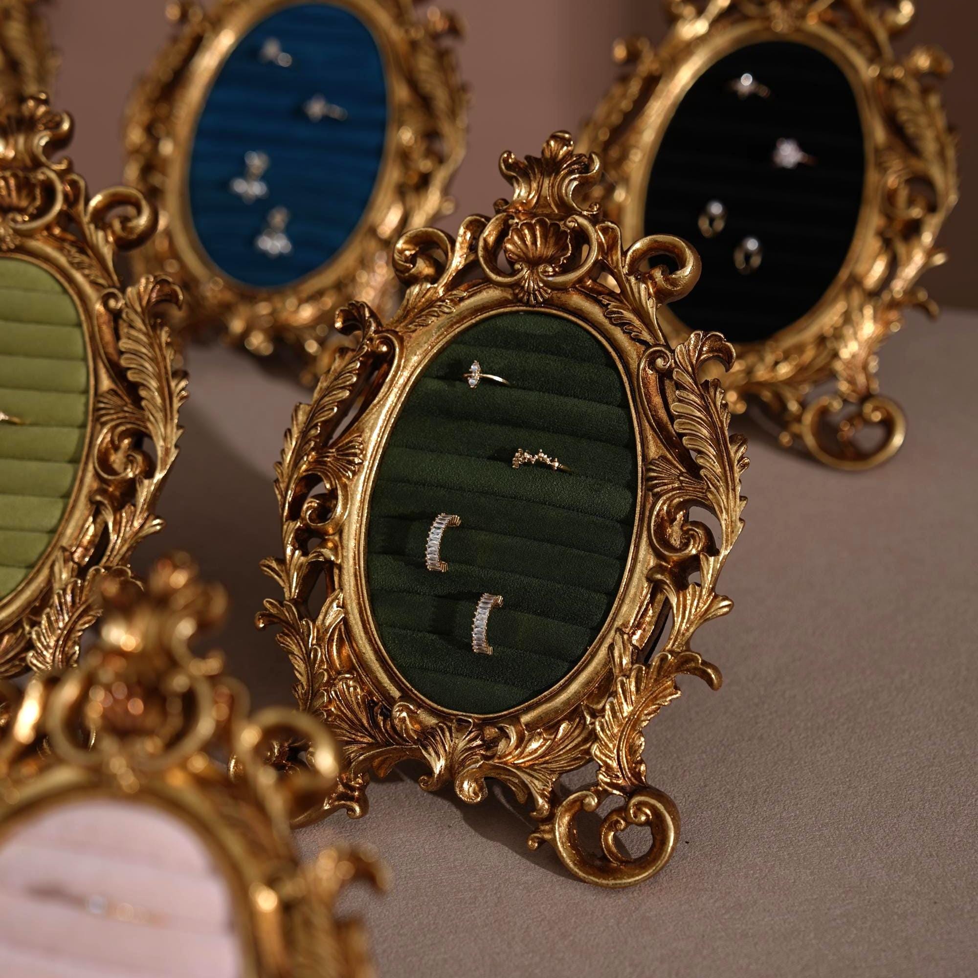 Vintage Inspired Ring Display Frame