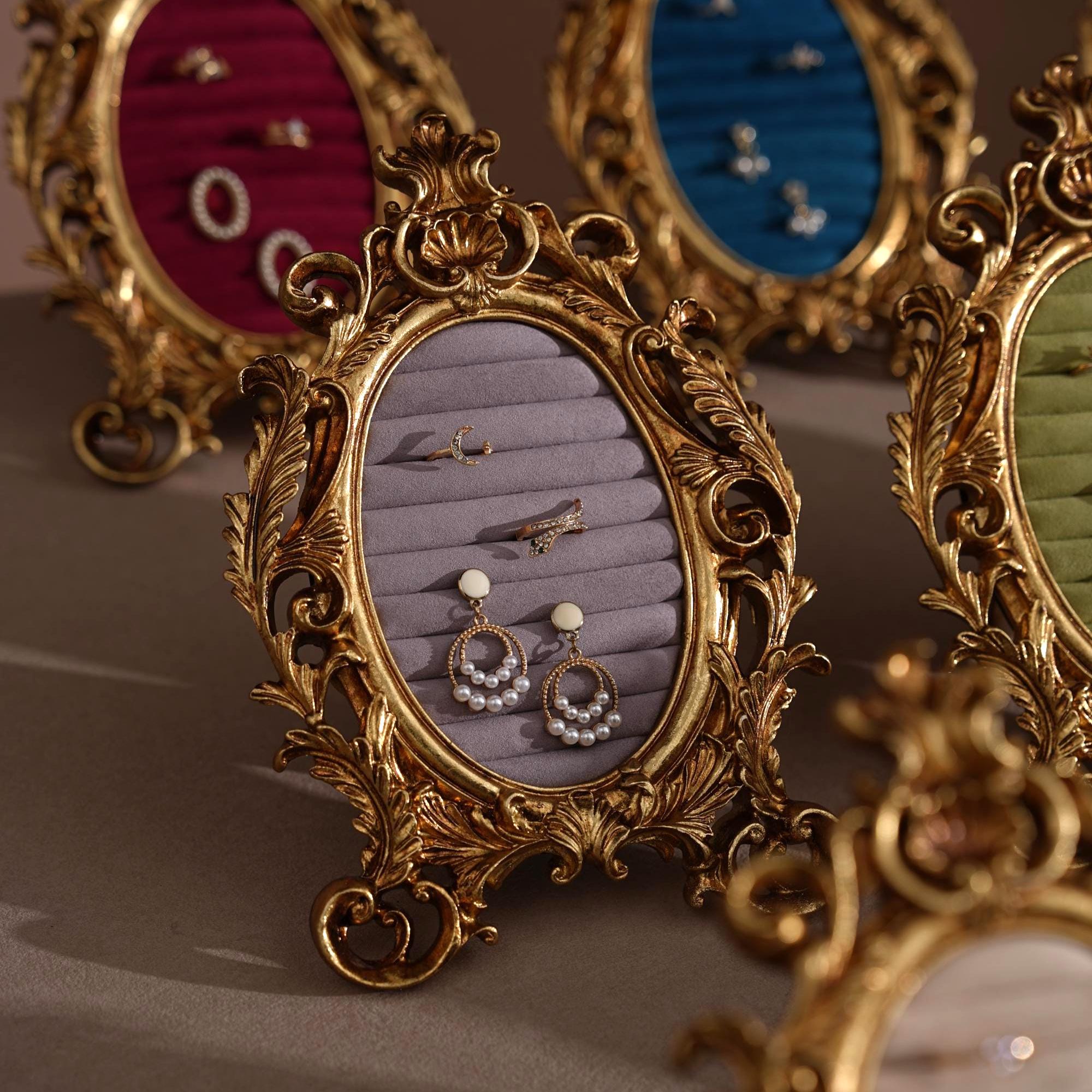 Vintage Inspired Ring Display Frame