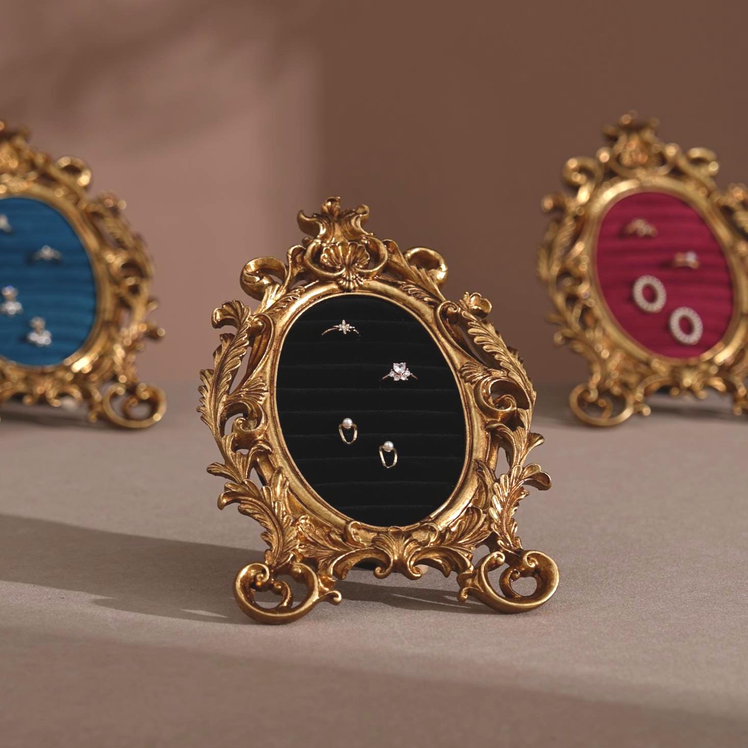 Vintage Inspired Ring Display Frame