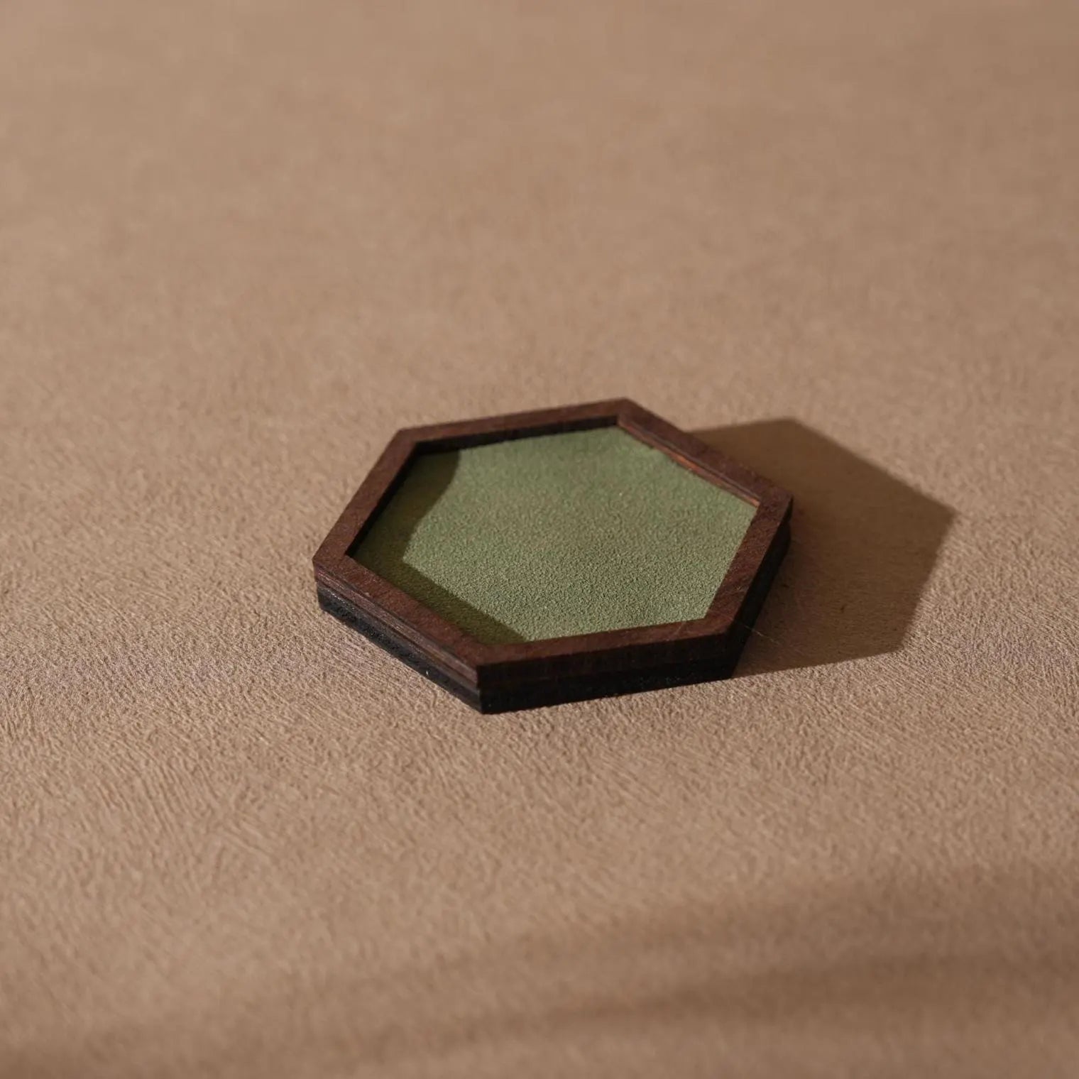 Walnut Veneer Jewelry Vendor Display Set (7-Piece) | 12 Colors