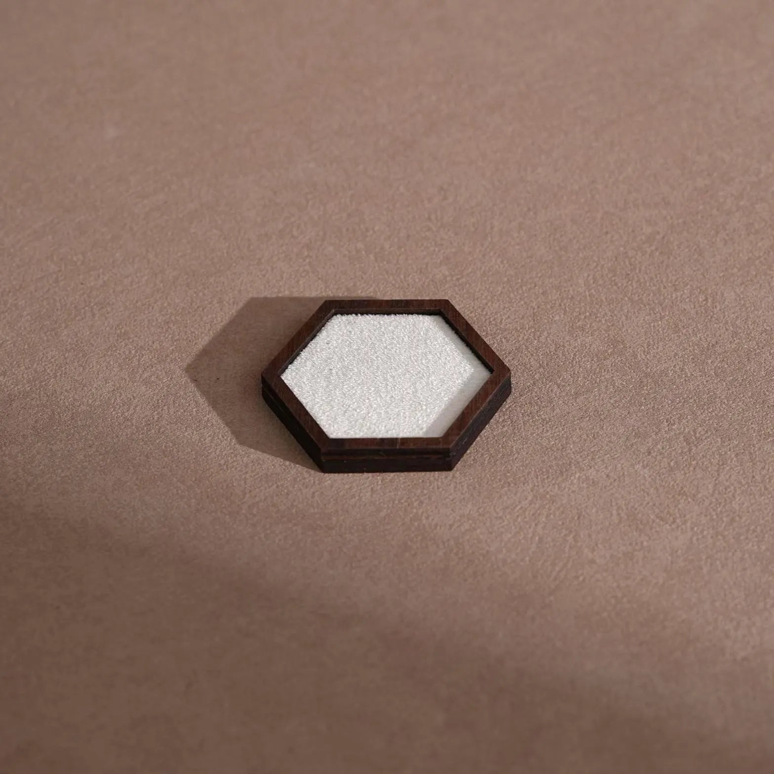 Walnut Veneer Jewelry Vendor Display Set (7-Piece) | 12 Colors