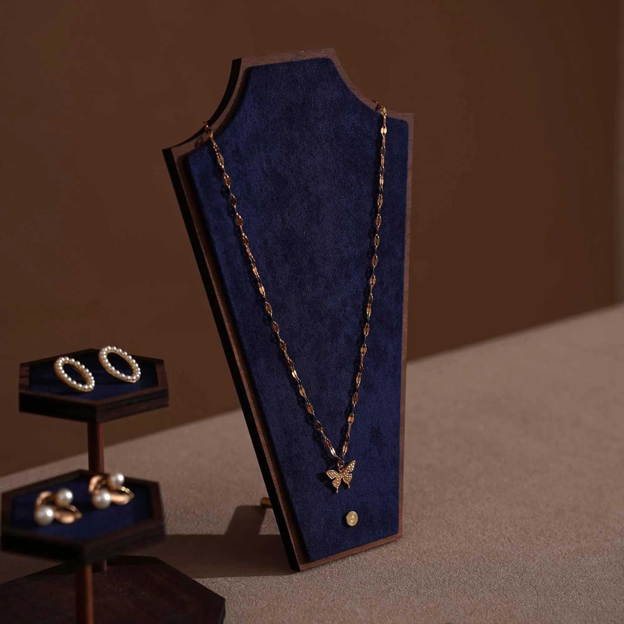 Walnut Veneer Jewelry Vendor Display Set (7-Piece) | 12 Colors