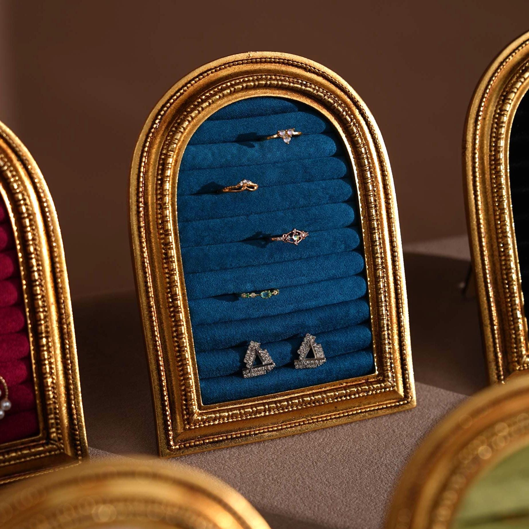 Gold Arch Jewelry Stand