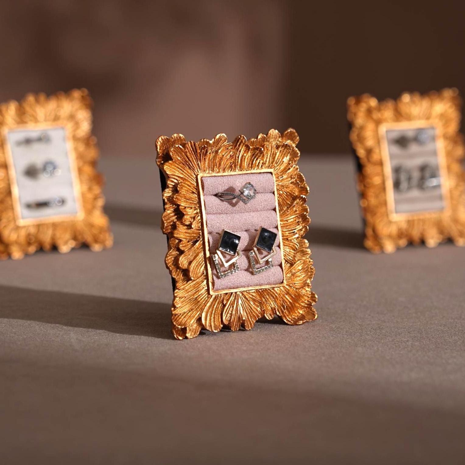 Rococo Gold Ring Display Stand