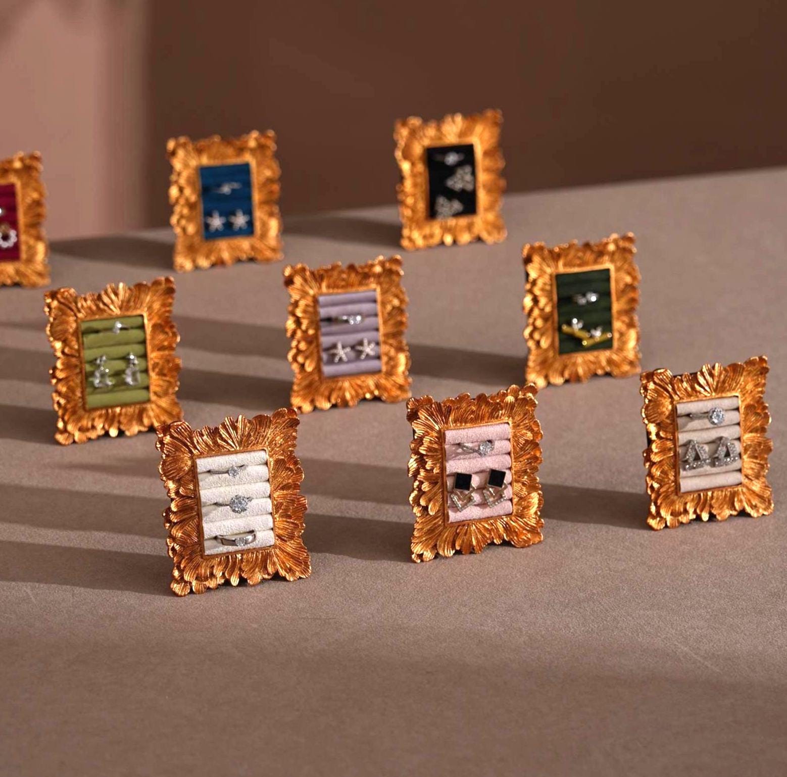 Rococo Gold Ring Display Stand