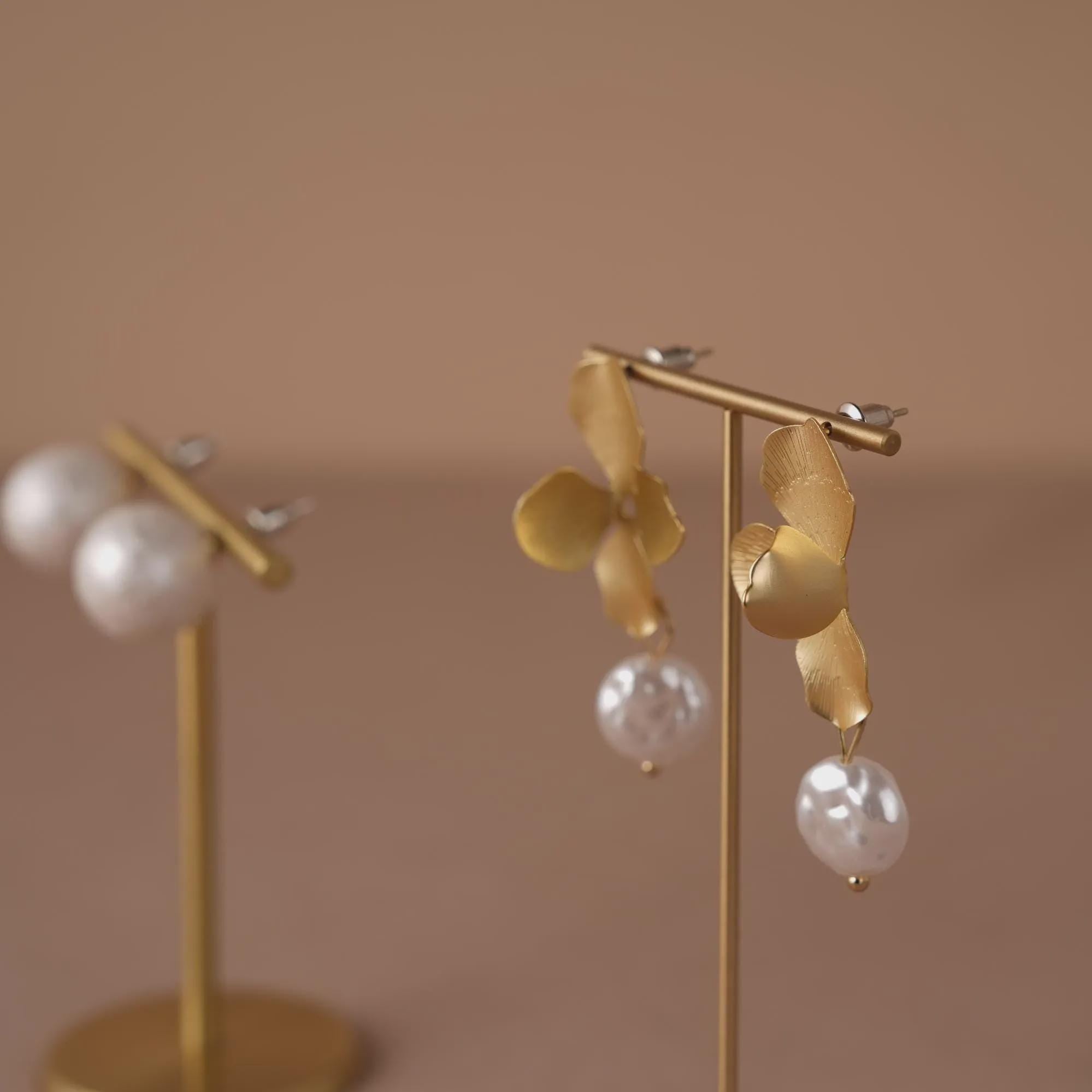 Minimalist Brass Earring Stand