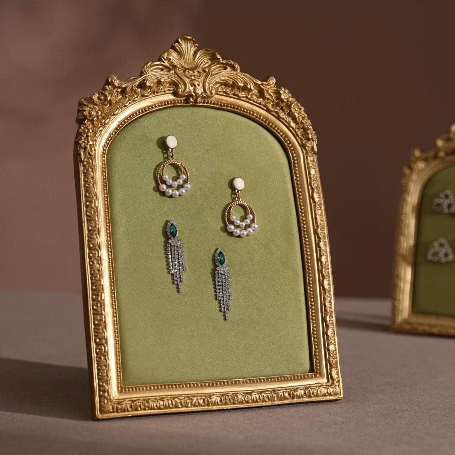 Rococo Style Vendor Display